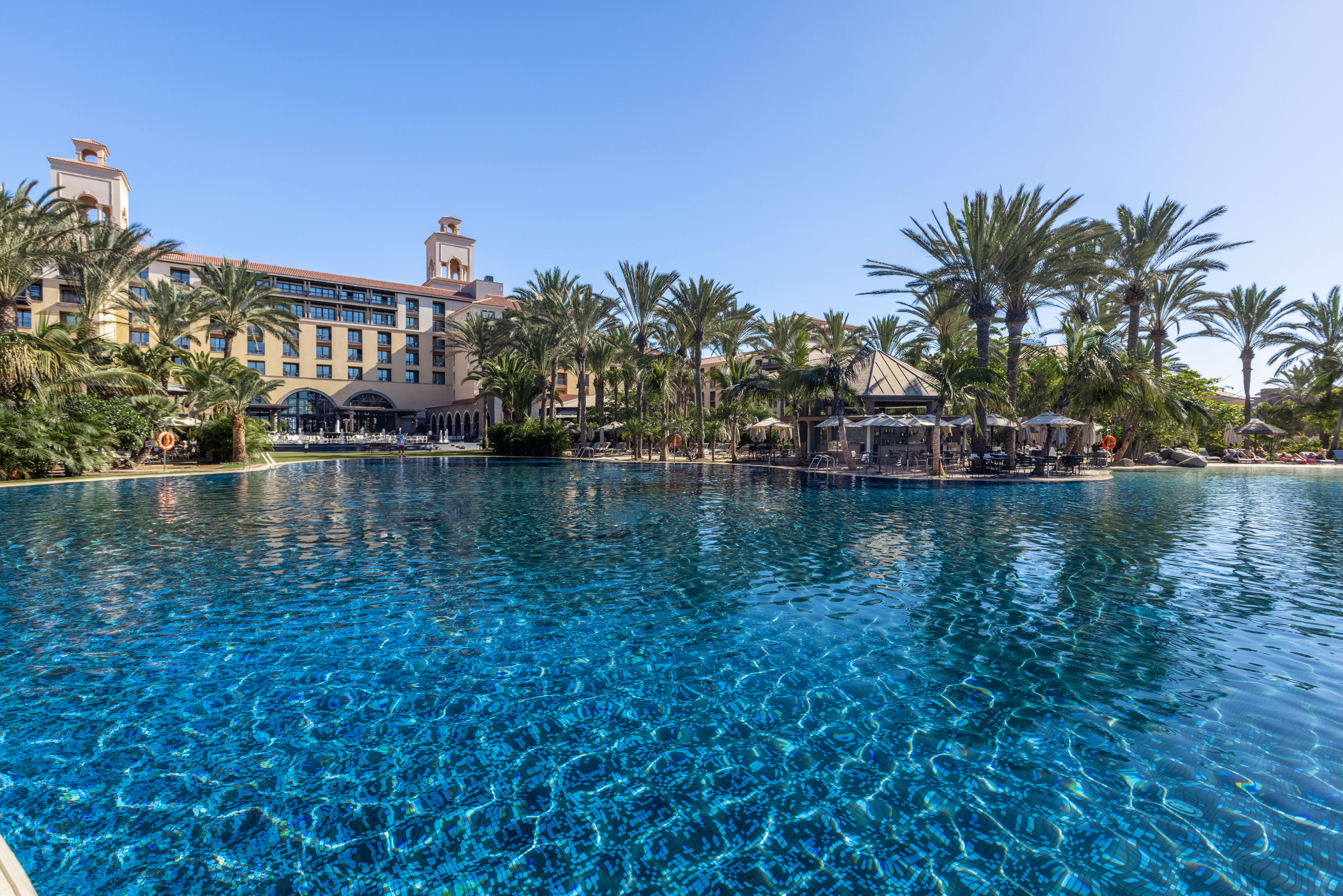 Lago pool