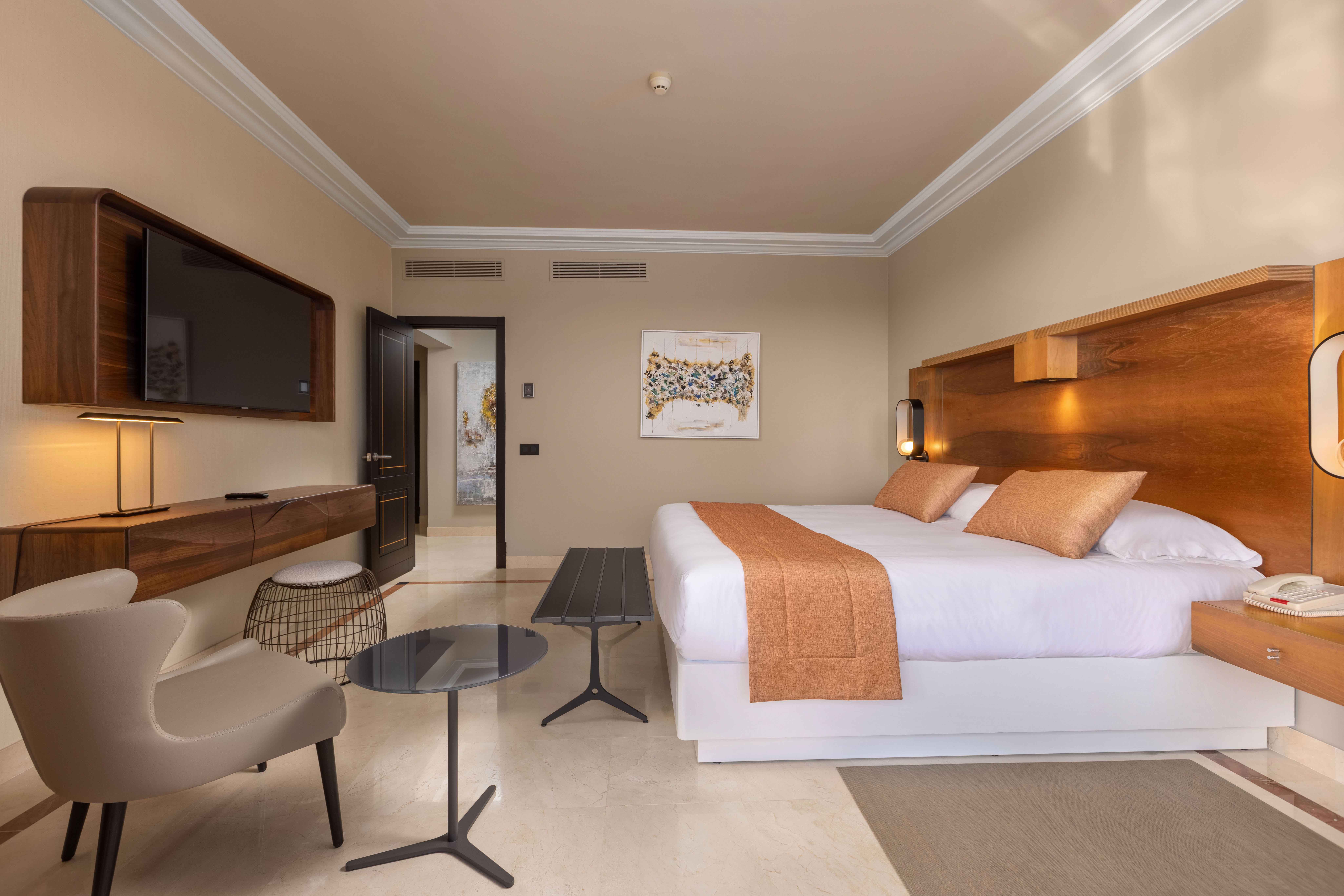 cama unique master suite view lopesan costa meloneras resort & spa