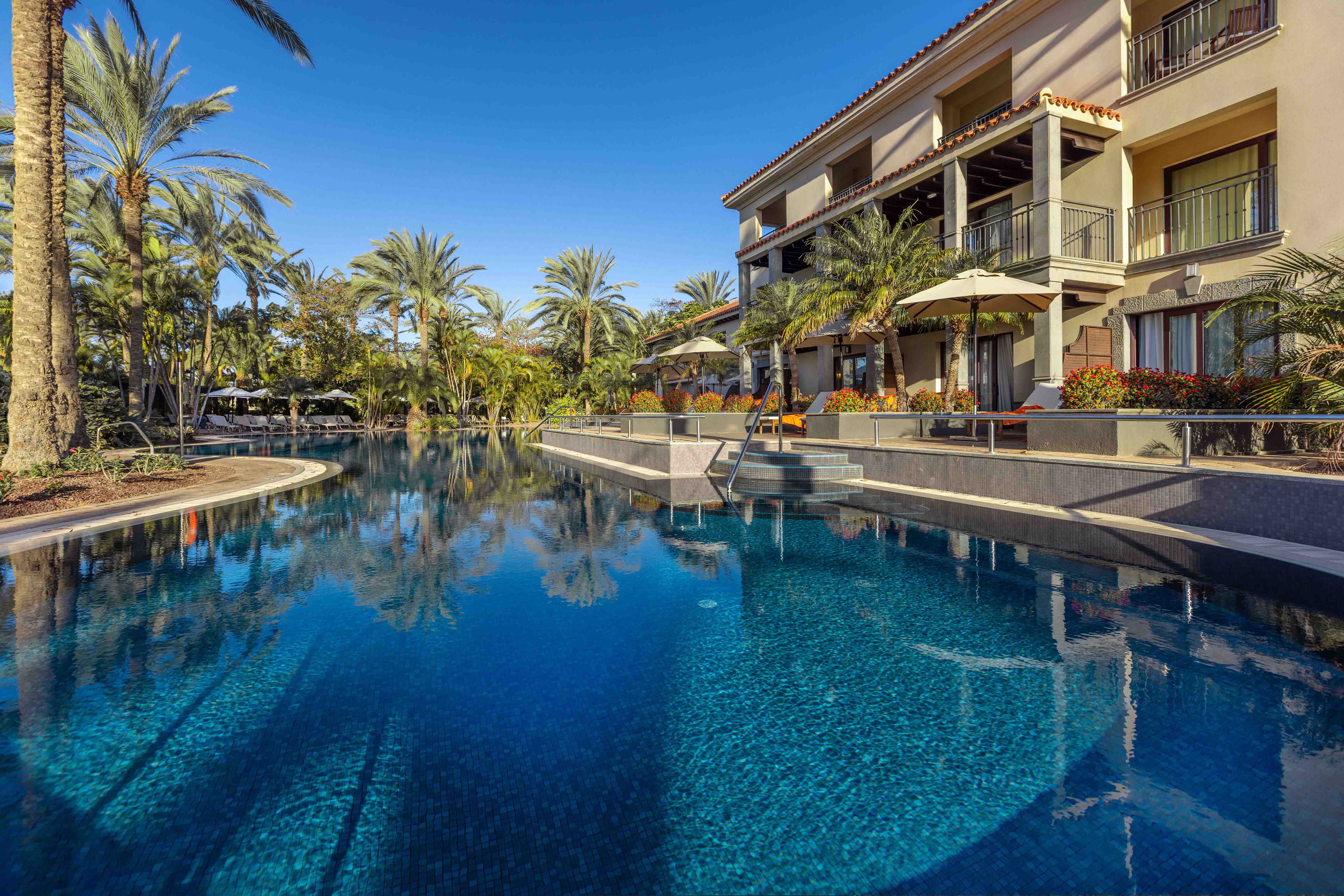 piscina unique lopesan costa meloneras resort & spa