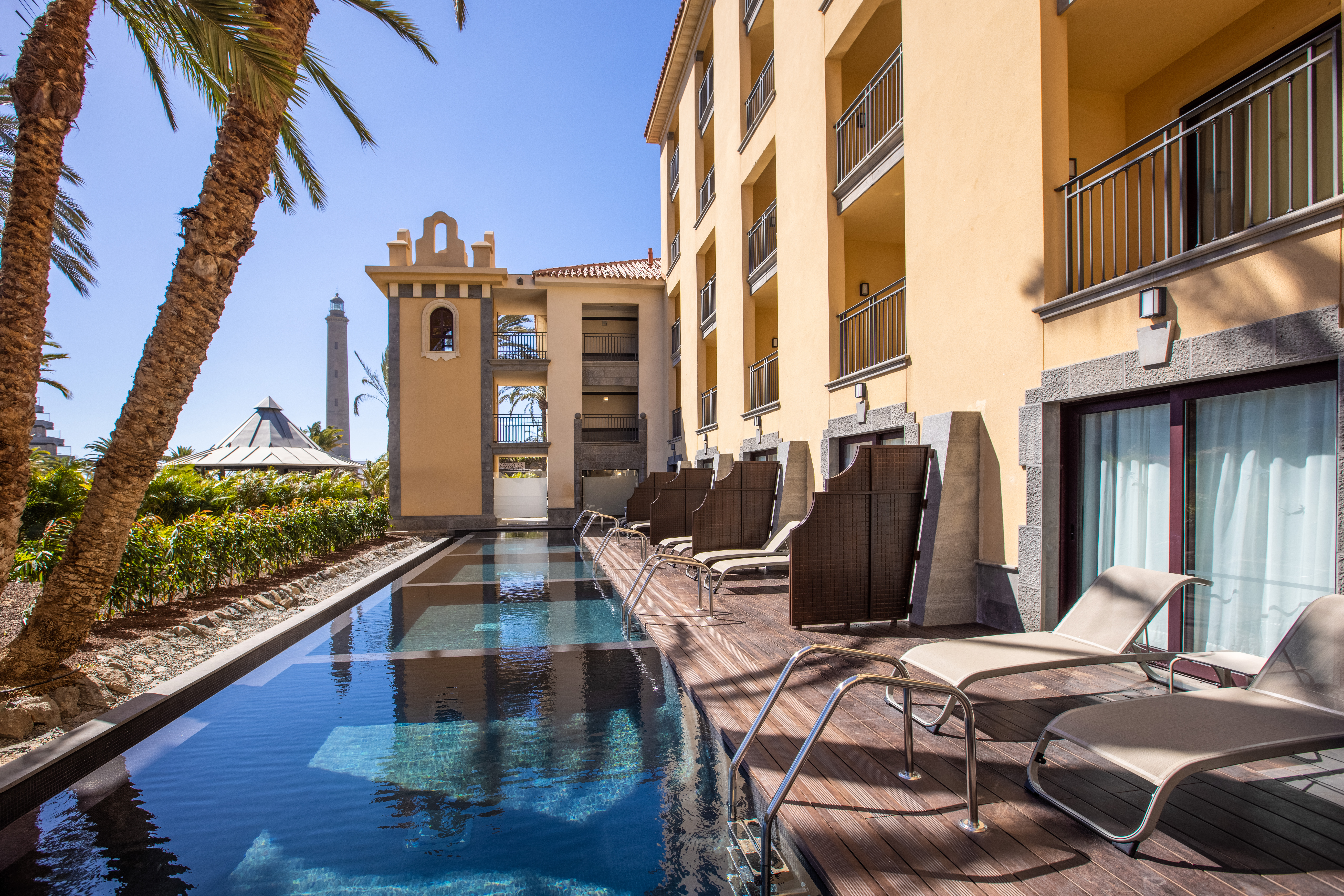 piscina unique premium private pool lopesan costa meloneras resort & spa