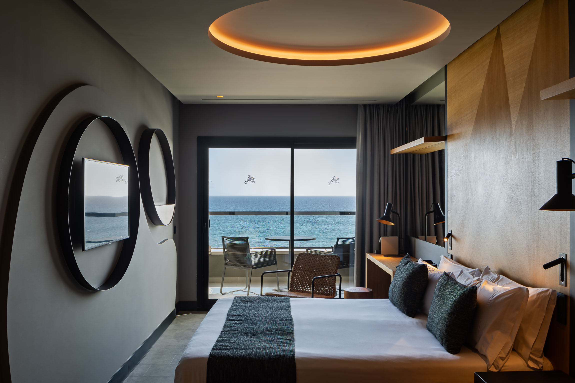 cama habitación doble superior vista hotel faro lopesan collection