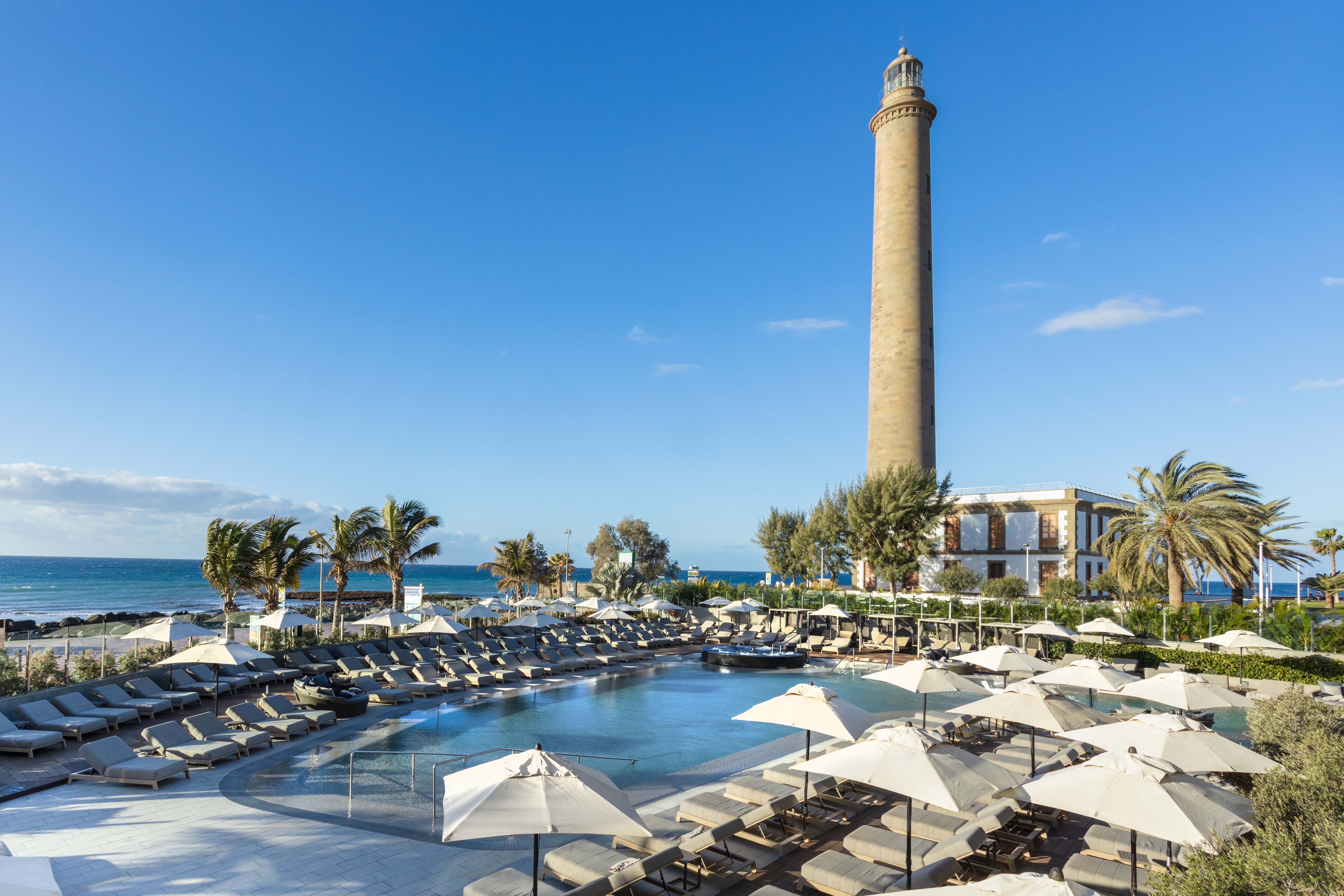 piscina principal hotel faro a lopesan collection hotel
