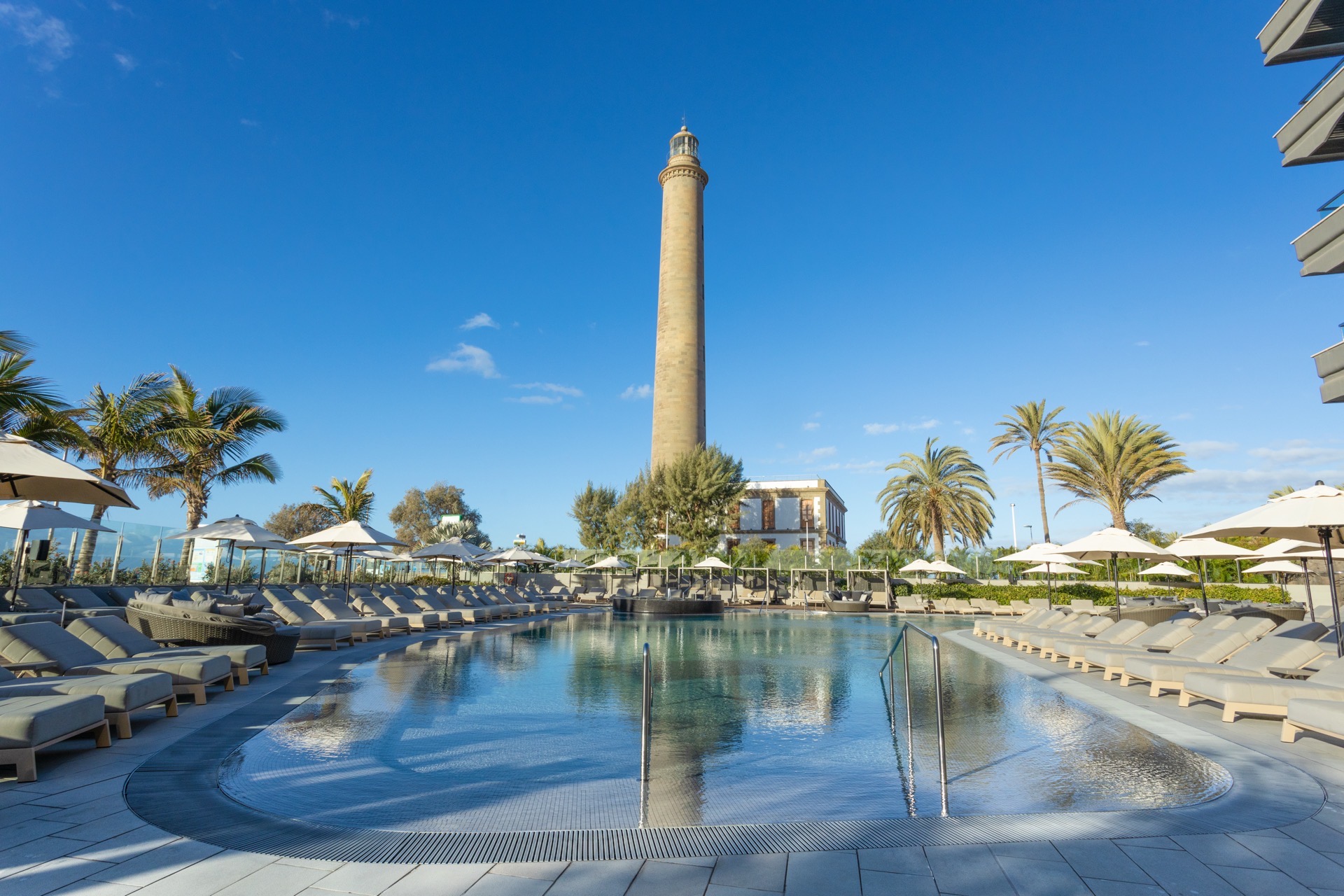 piscina hotel faro lopesan