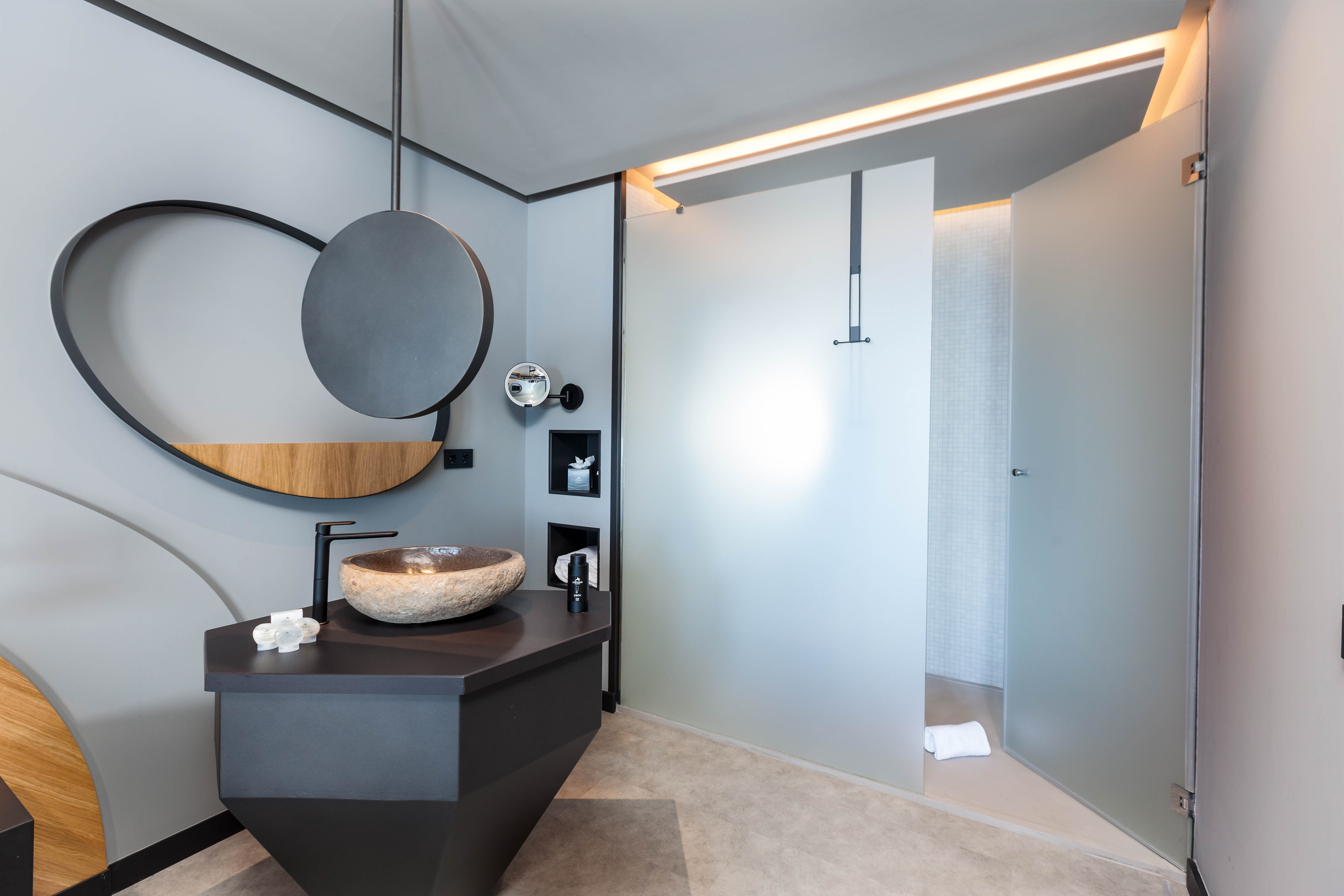 baño junior suite hotel faro lopesan collection