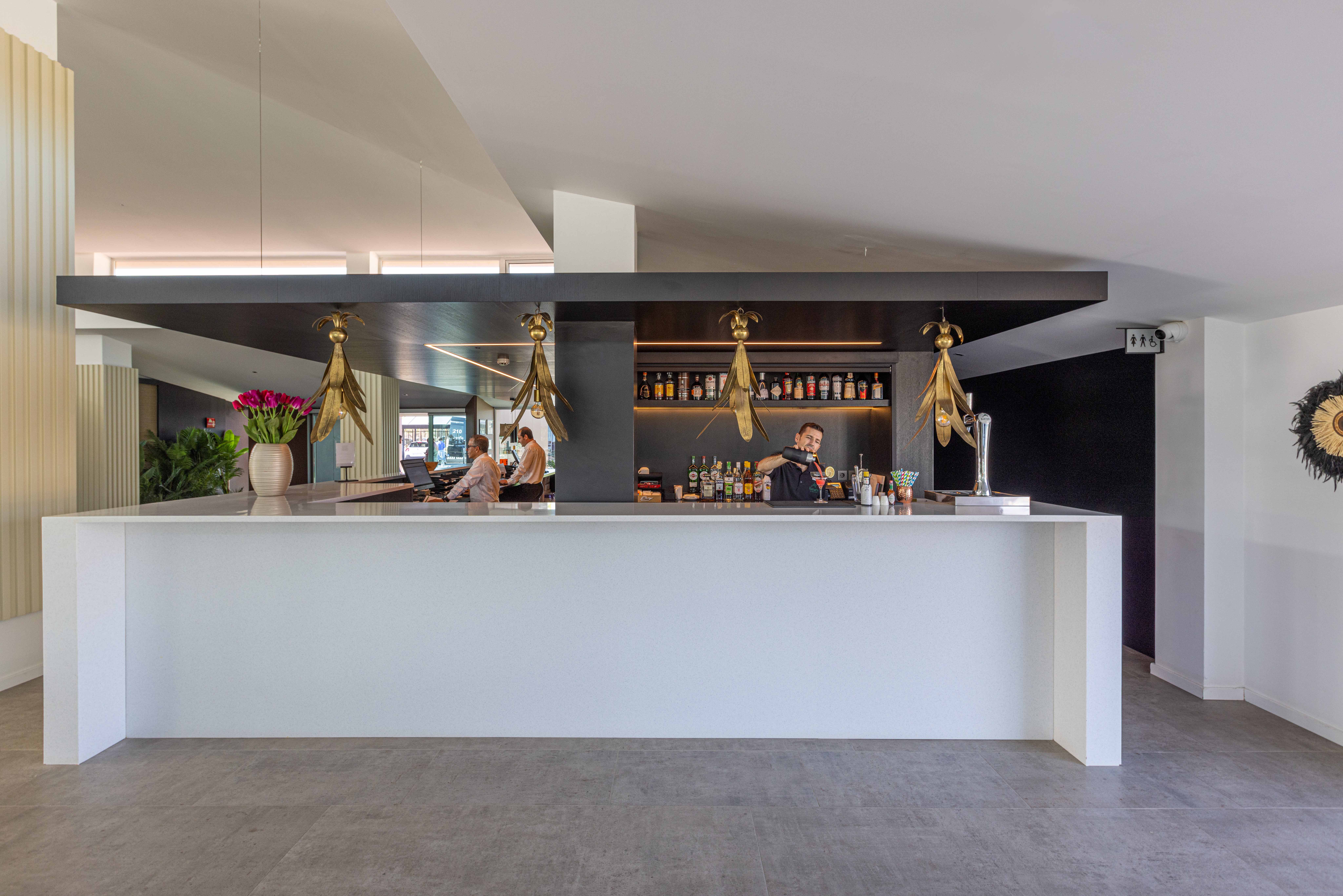 bares kumara serenoa by lopesan hotels