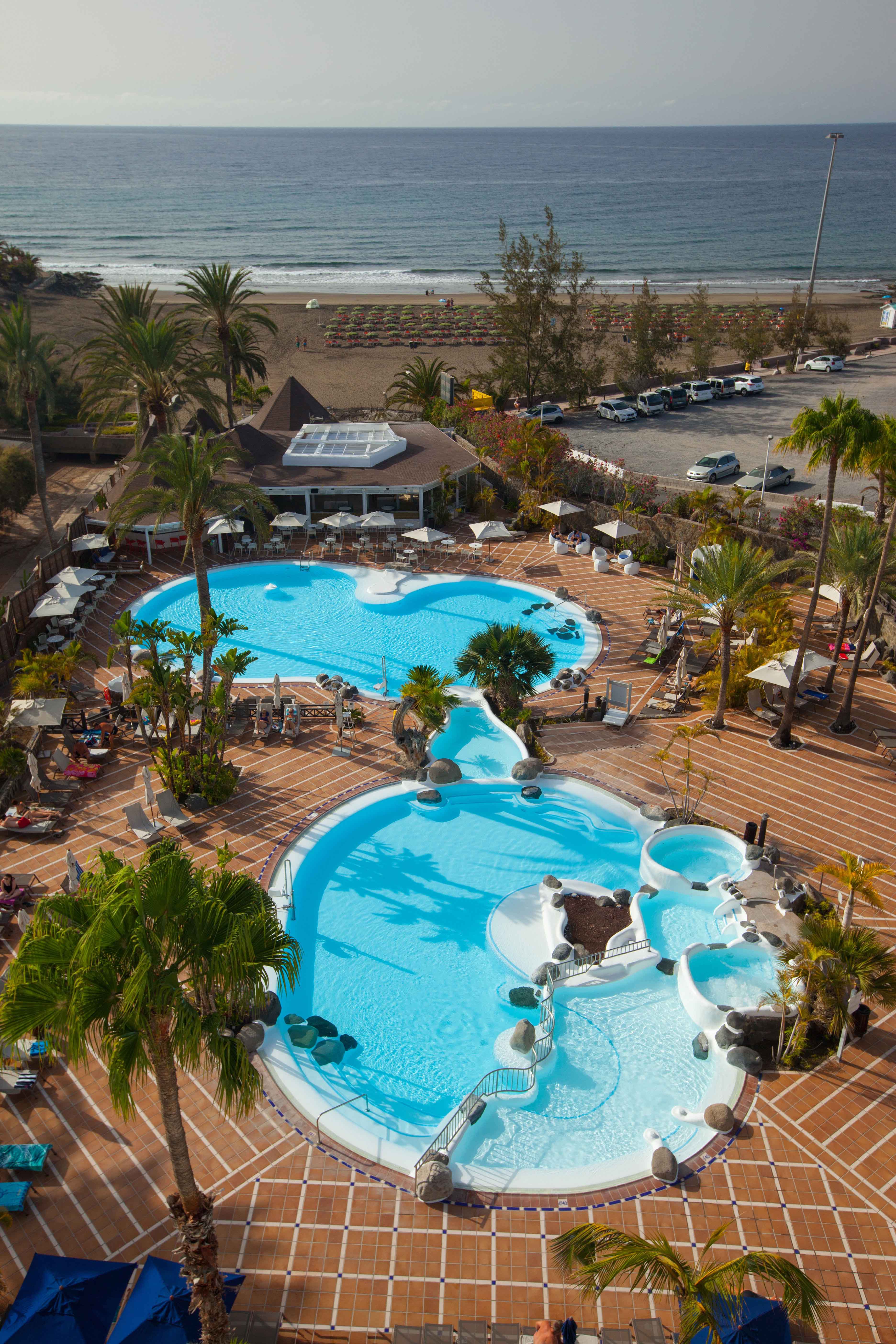 primera linea de playa hotel corallium beach