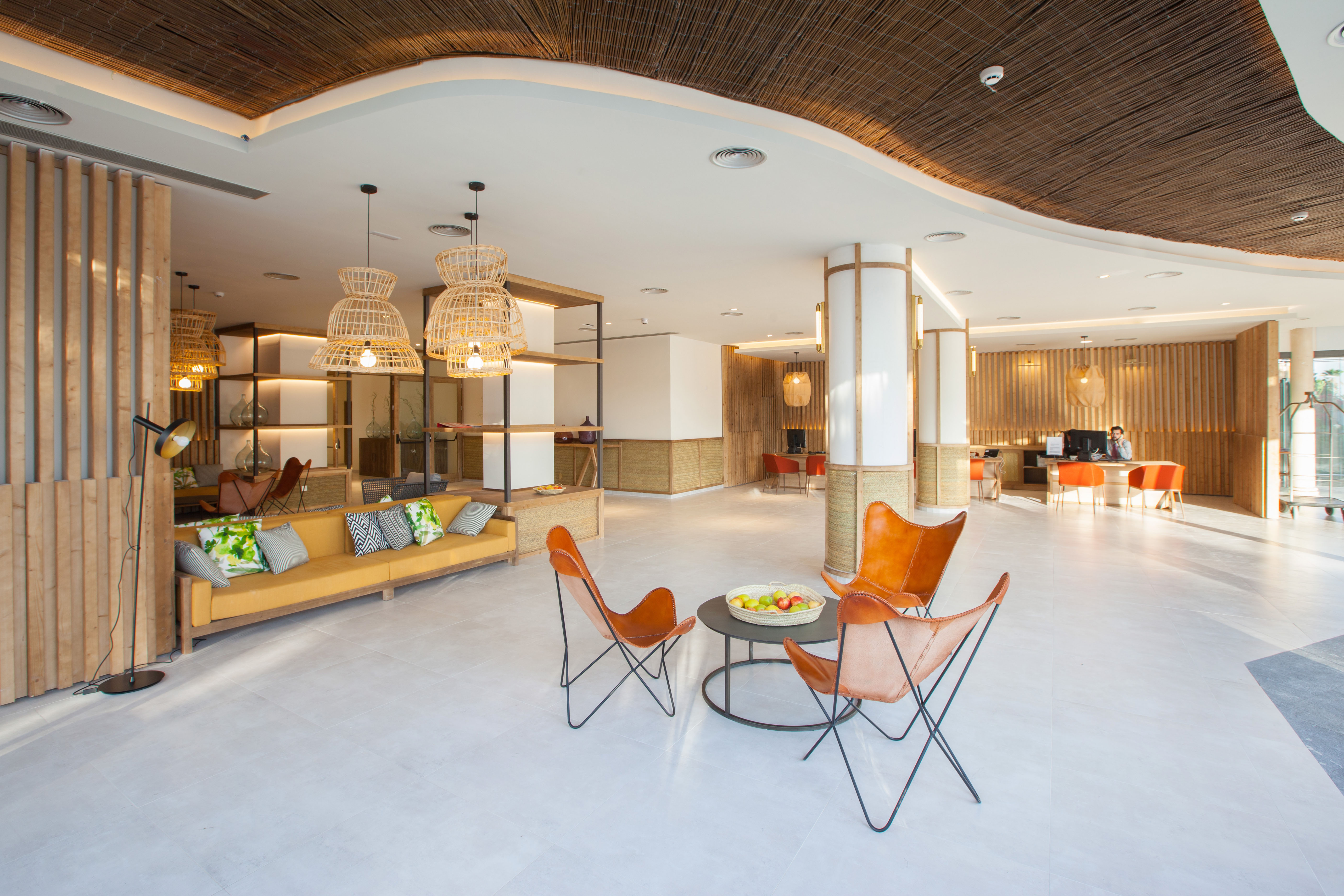 galería de imágenes lobby hotel corallium dunamar