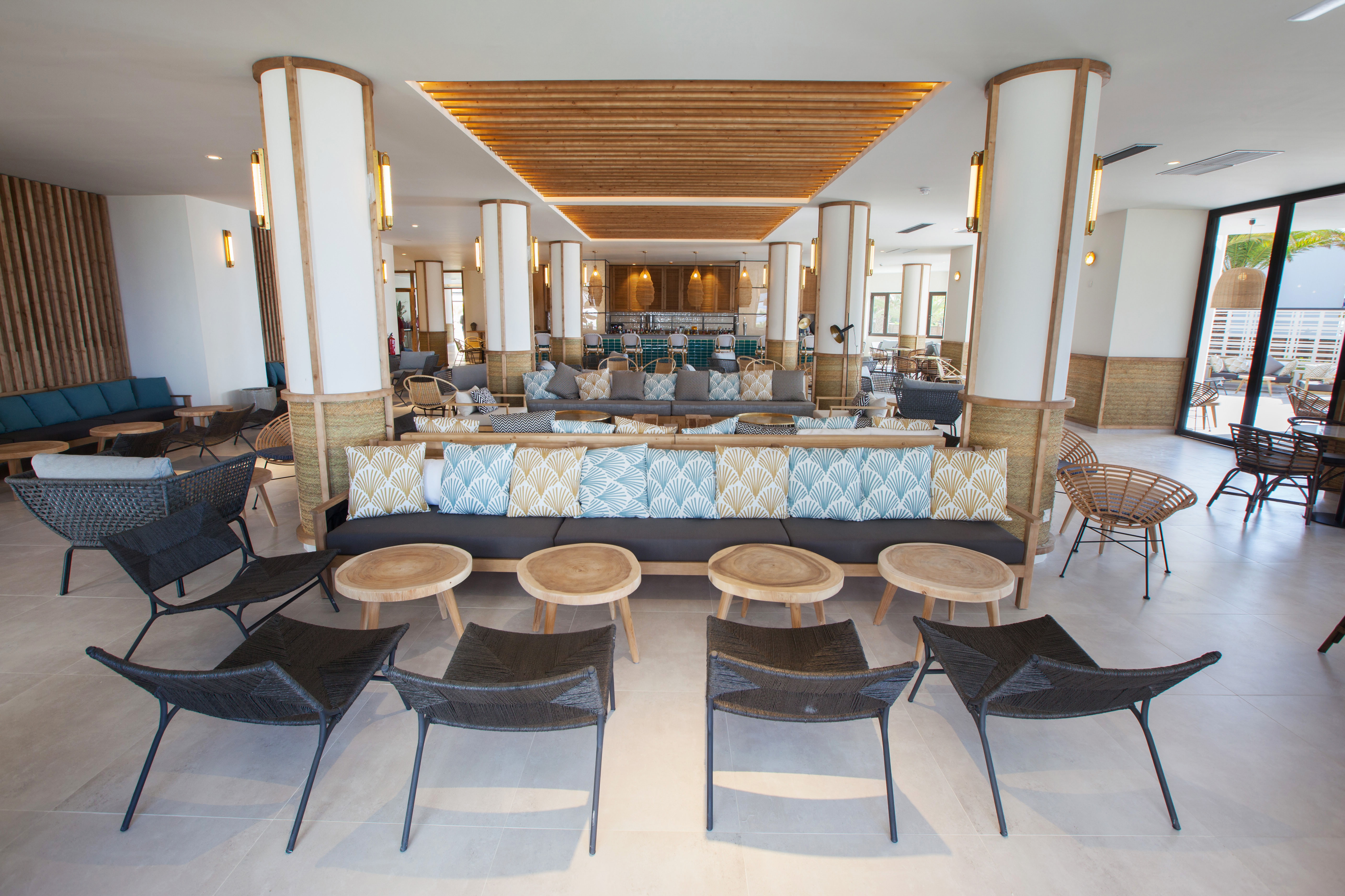 galería de imágenes hotel corallium dunamar salon nereo coctails