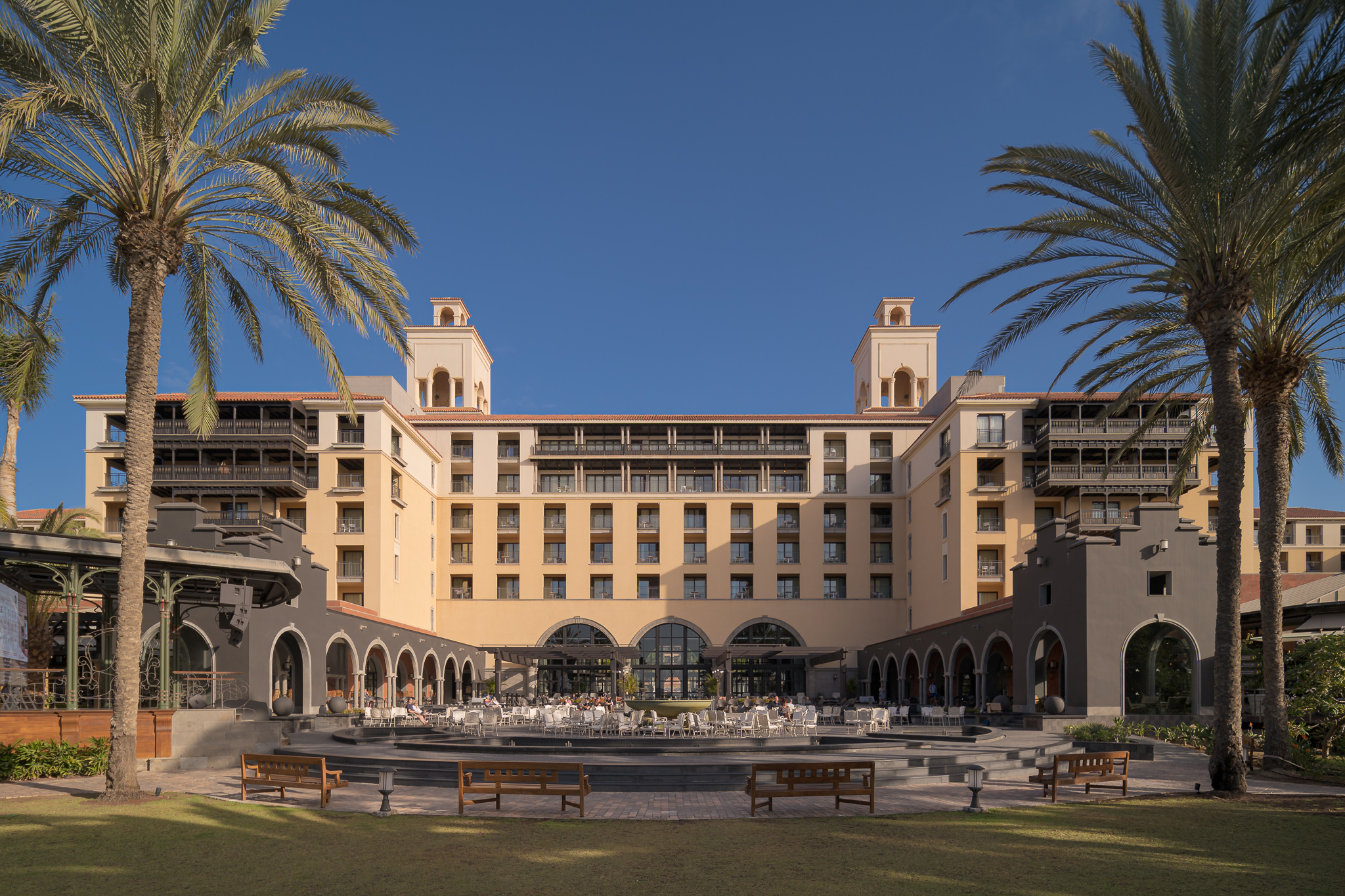 bares lopesan costa meloneras resort & spa