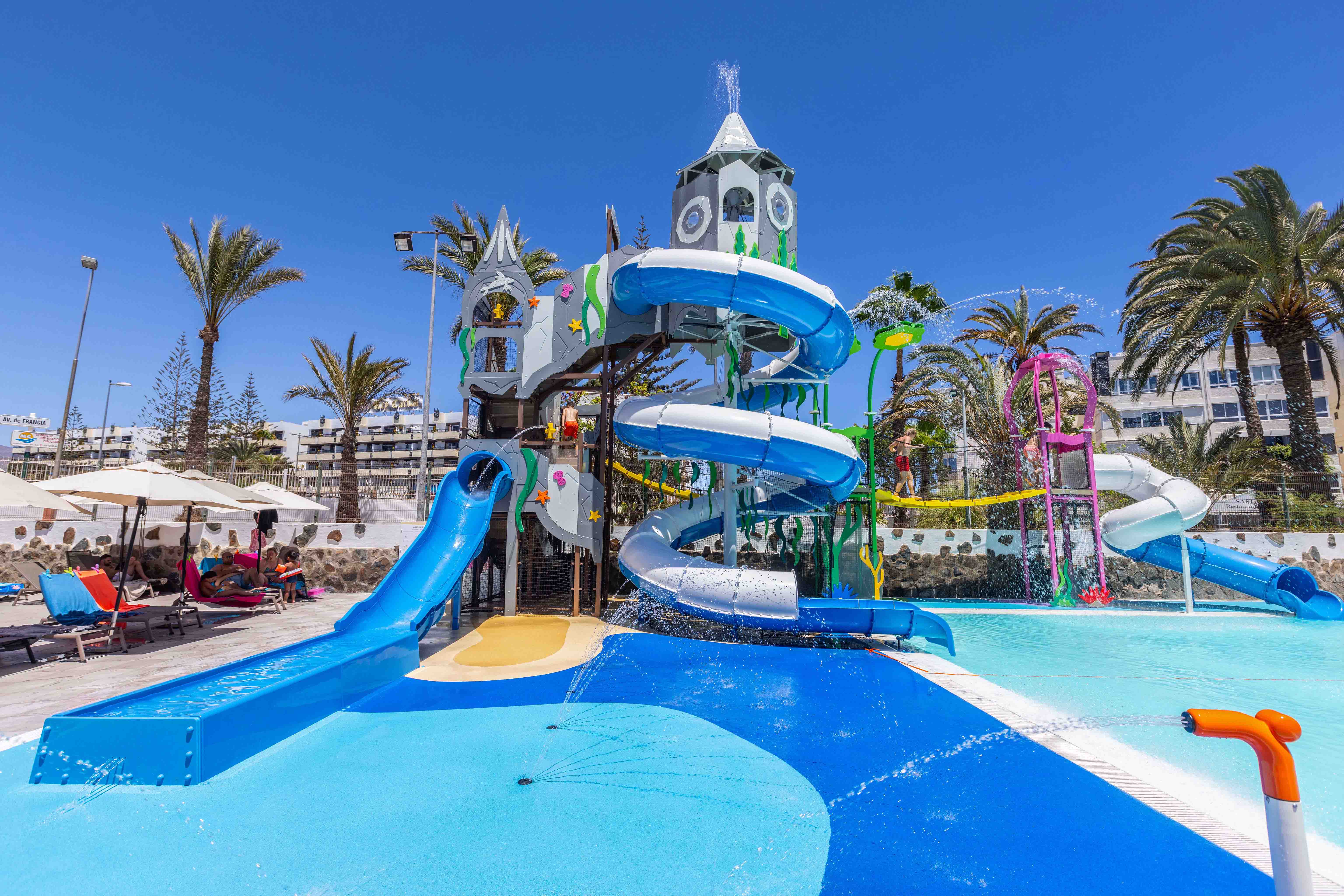 parque acuatico  abora piscina catarina by lopesan hotels