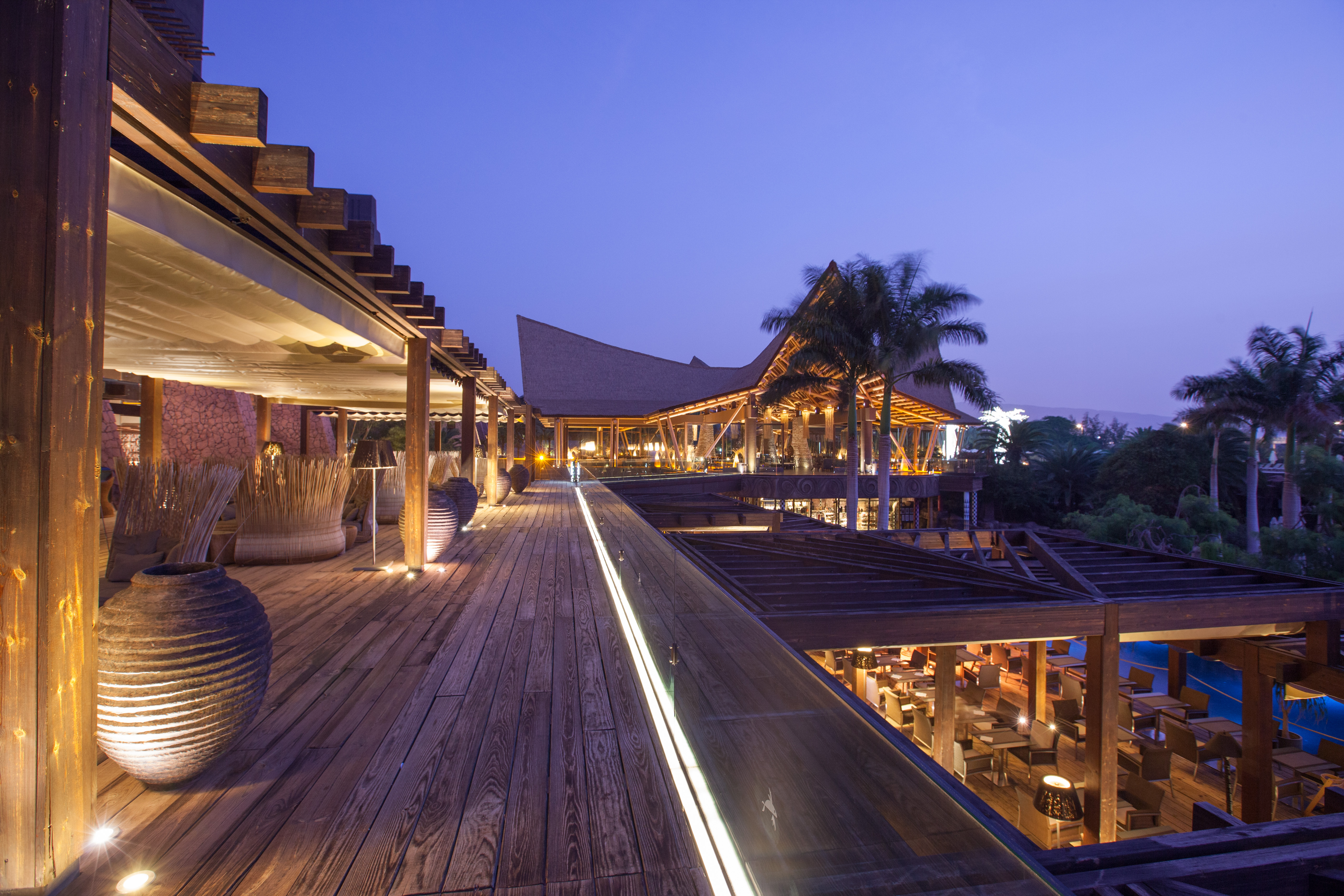 samuel baker bar hotel lopesan baobab resort