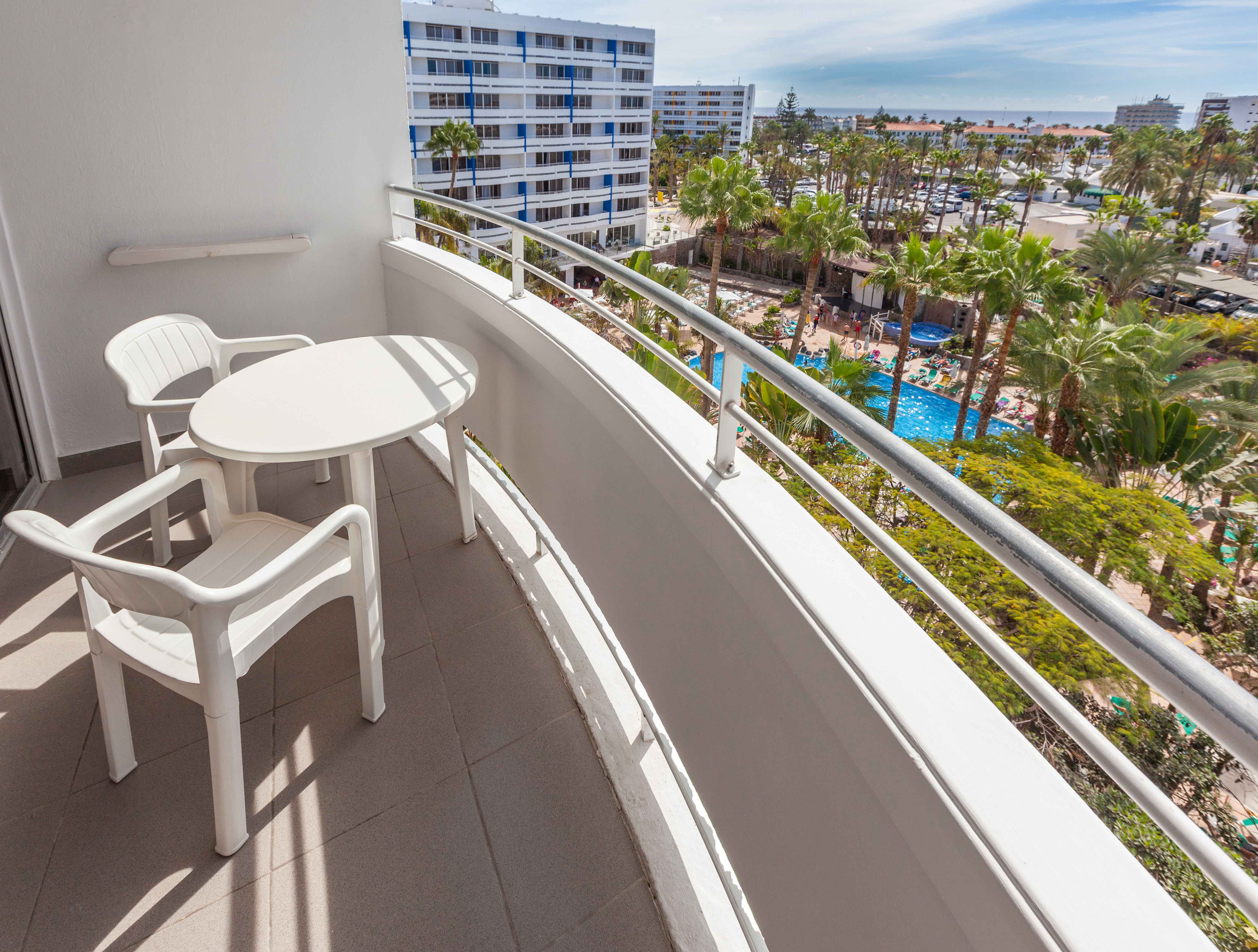 terraza habitación doble estándar vista hotel abora buenaventura