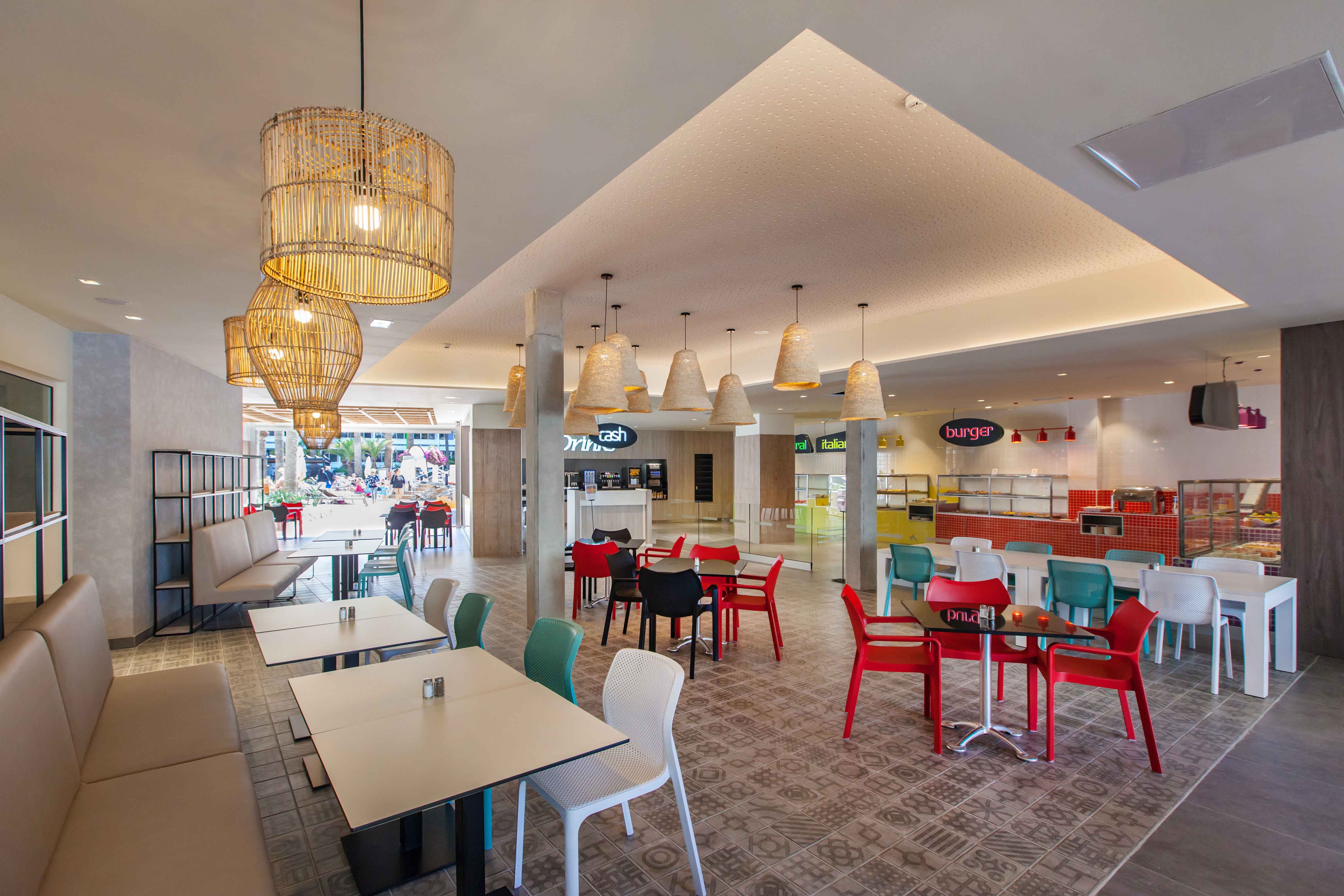 snack bar hotel abora buenaventura