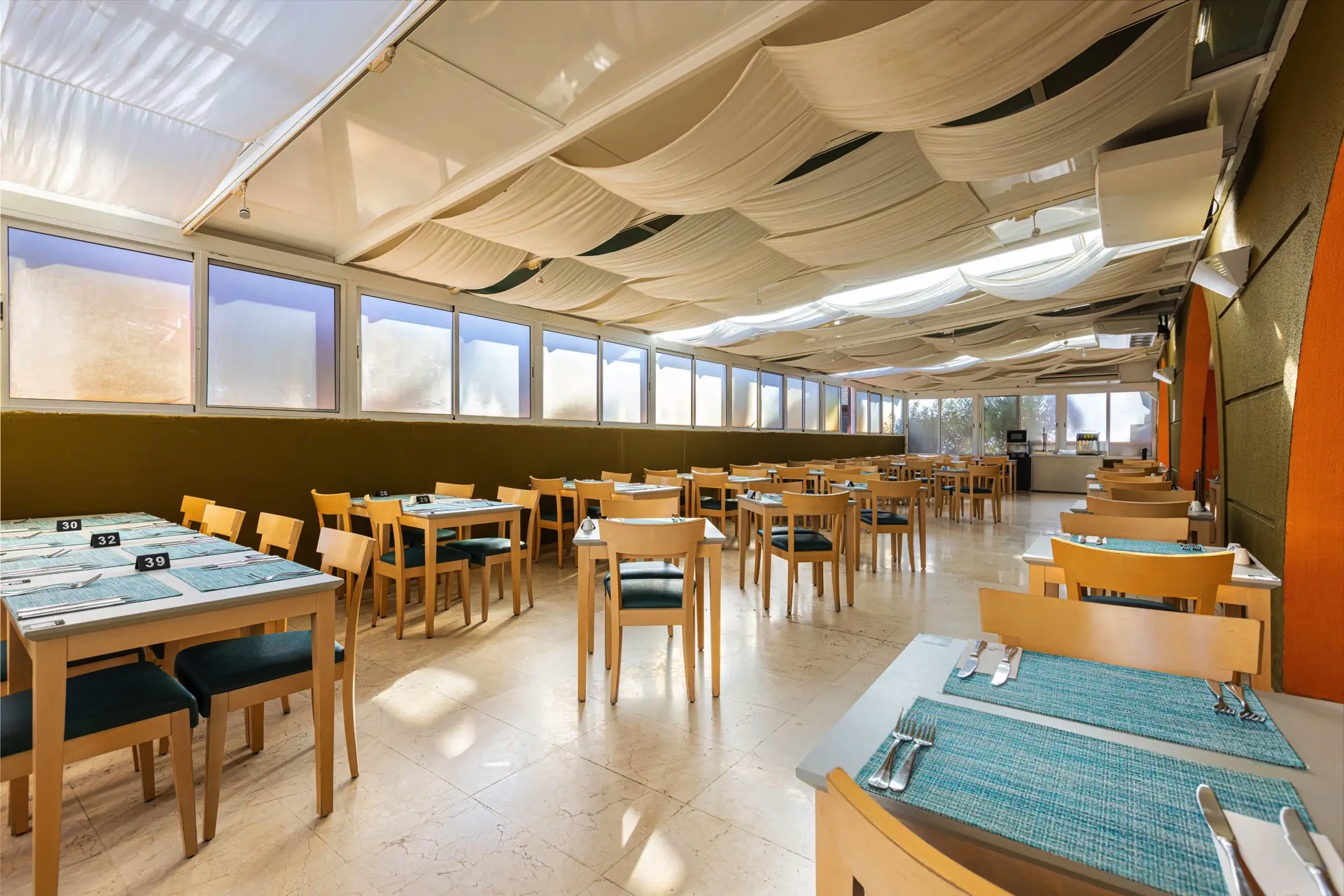 restaurante buffet ifa altamarena hotel