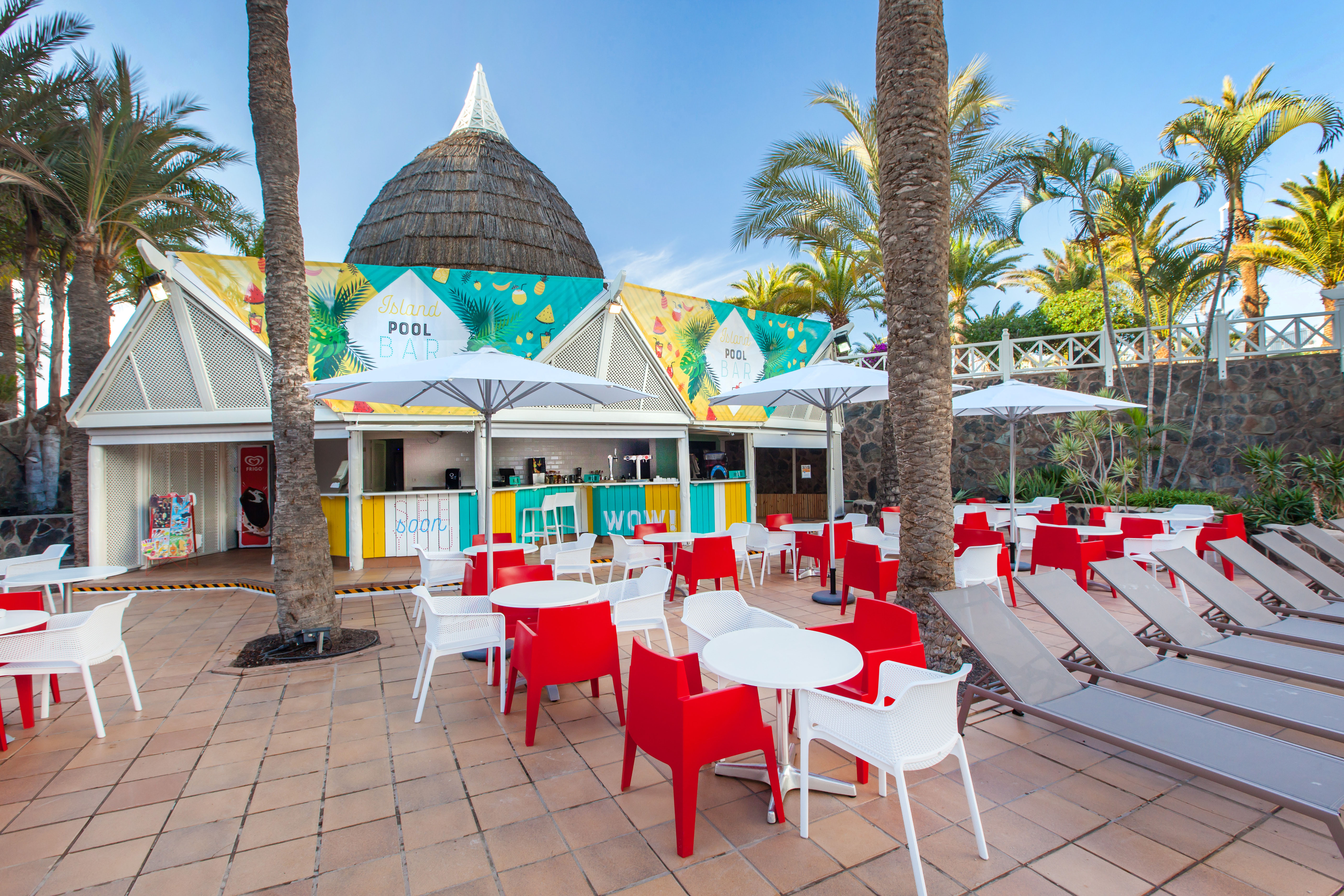 pool bars abora buenaventura