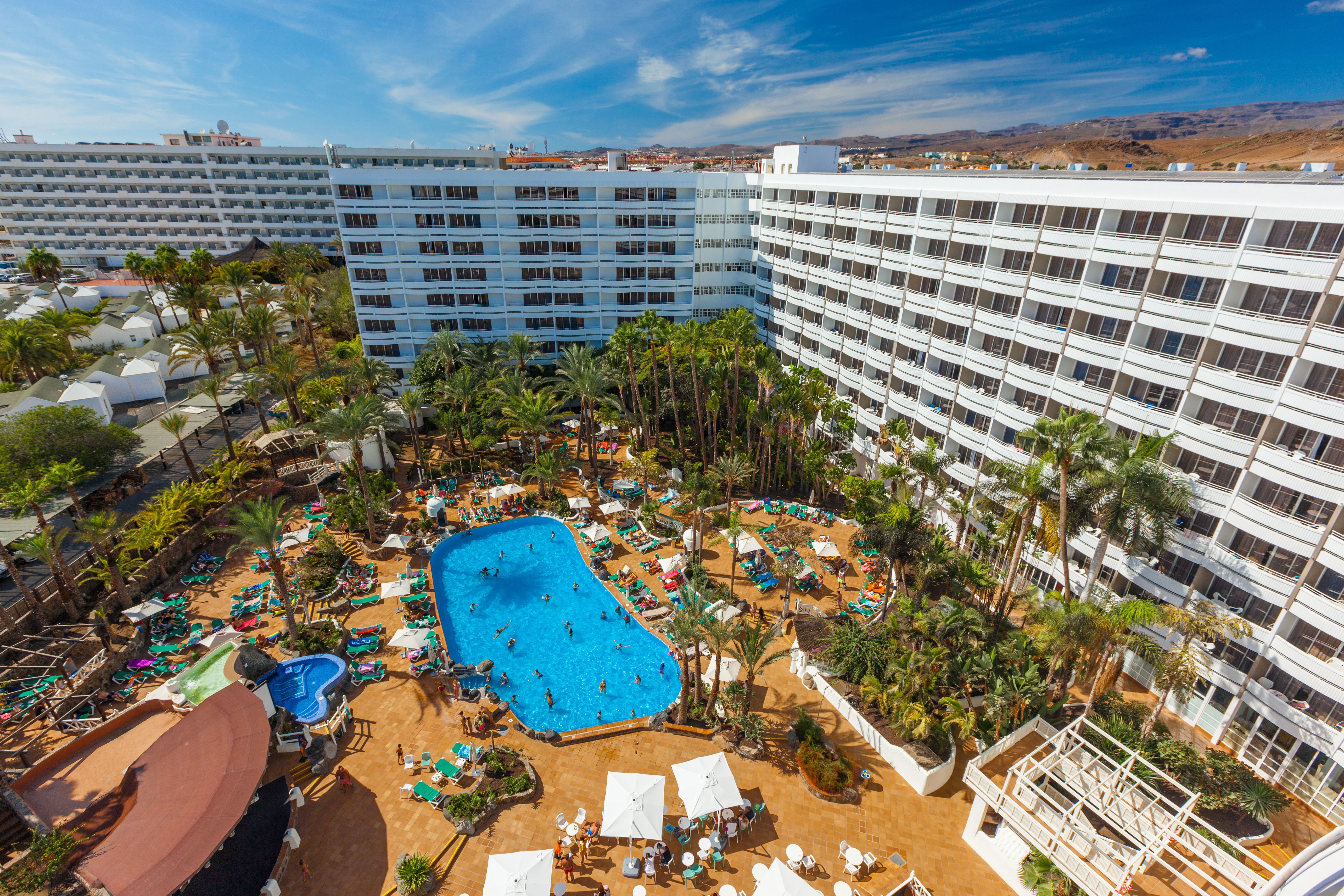 exterior-piscinas-abora-buenaventura-by-lopesan-hotels