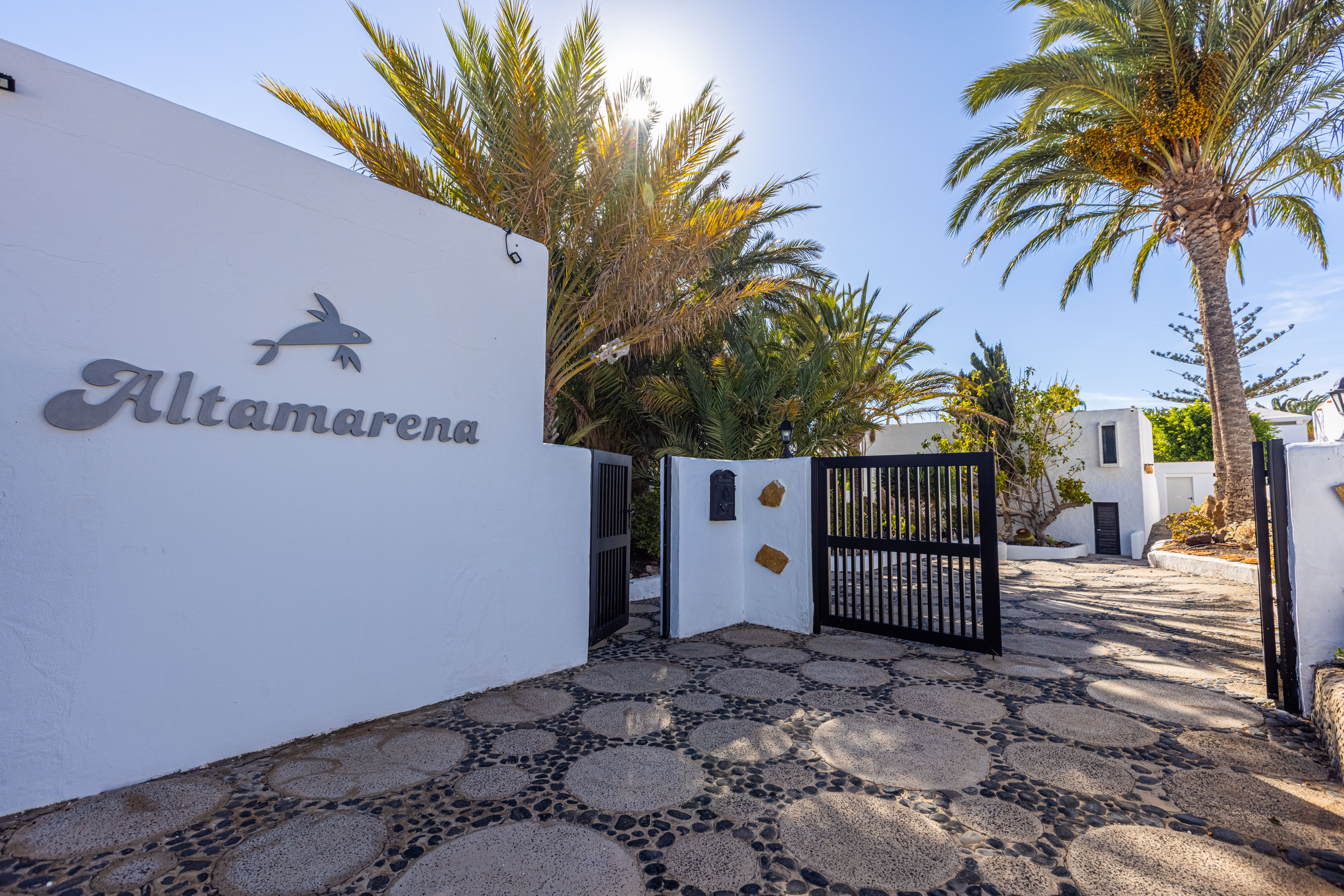 imágenes y fotos ifa villas altamarena entrada exterior