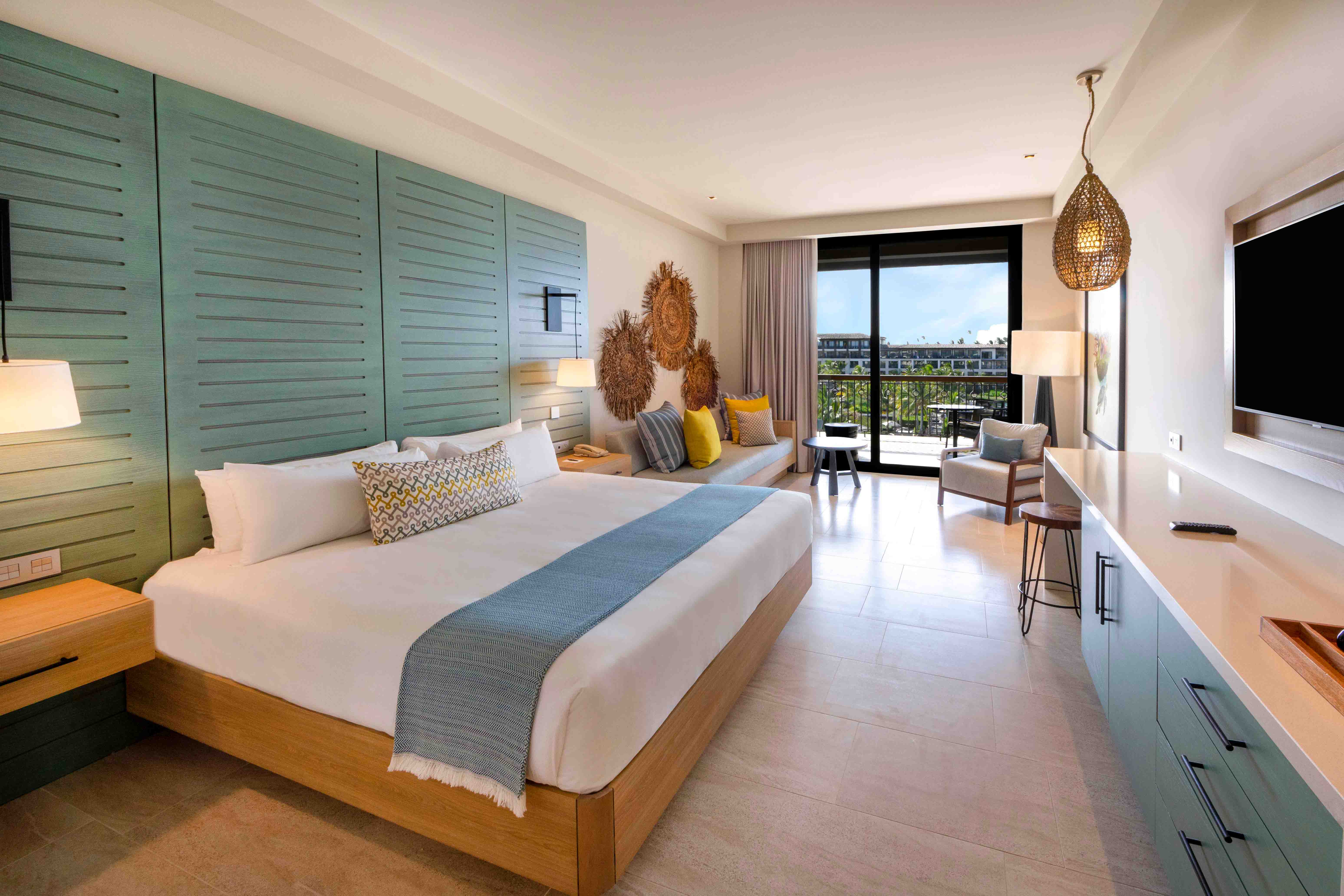 cama resort king ocean view junior suite lopesan costa bavaro resort spa & casino