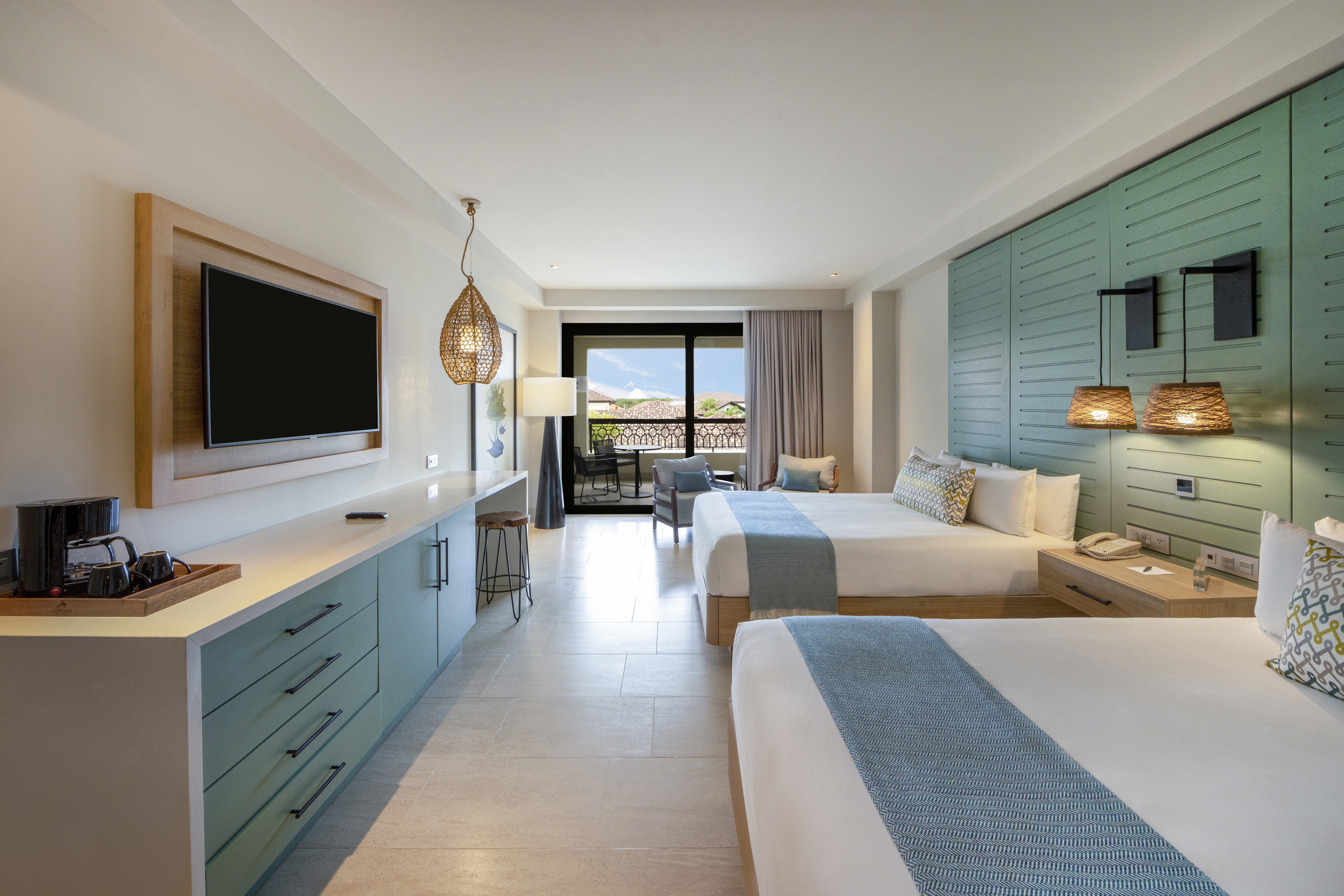 fotos habitaciones lopesan costa bavaro resort queen economy