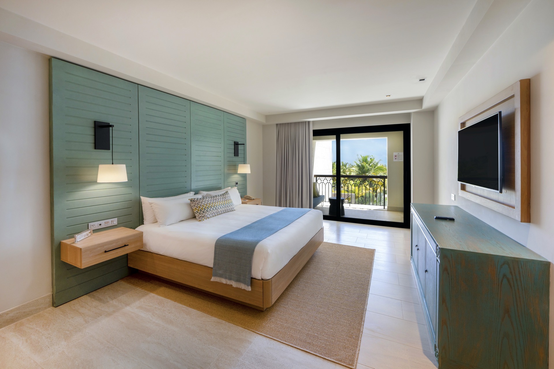cama unique suite tropical one bedroom lopesan costa bavaro resort spa & casino