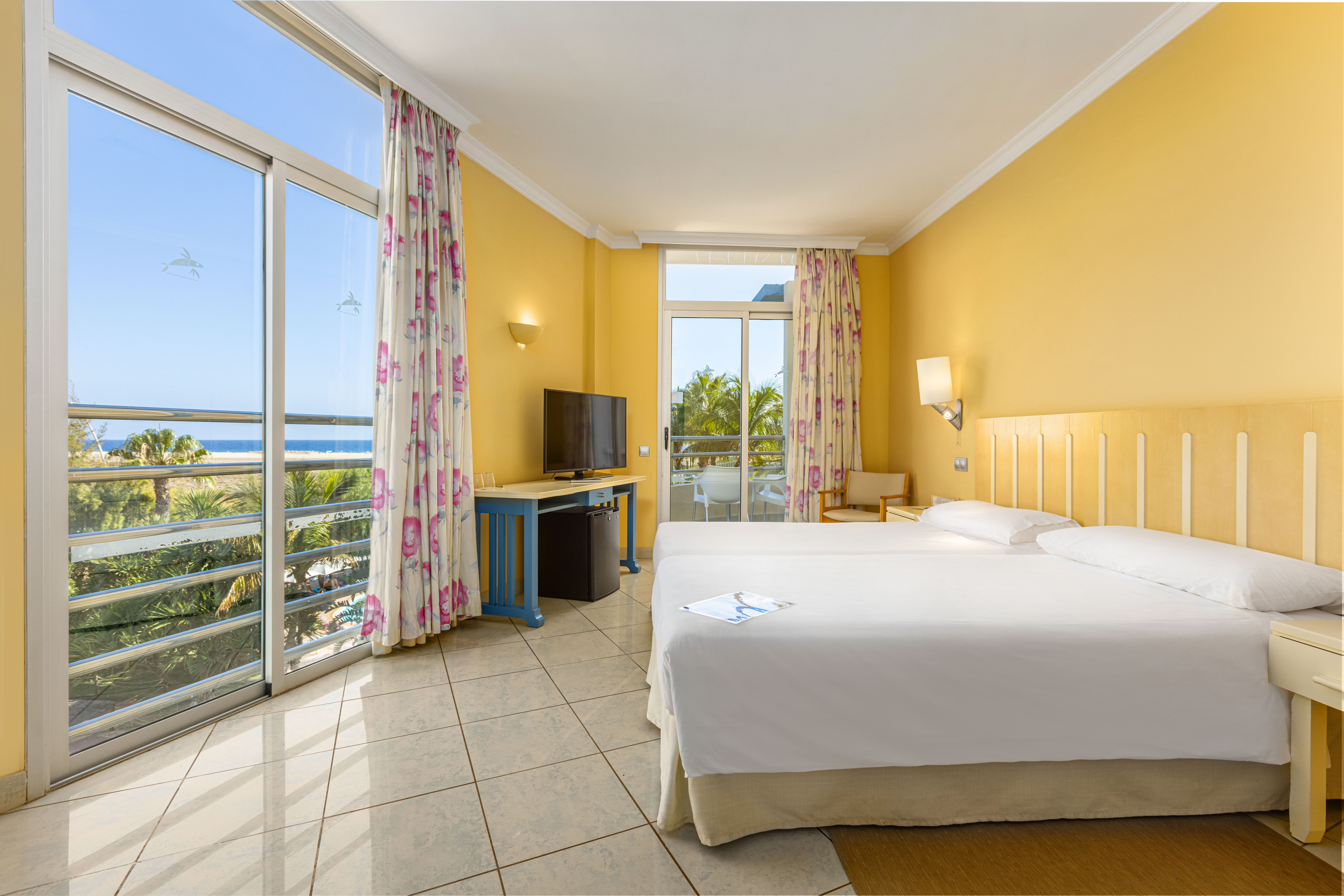 bed junior suite ifa altamarena hotel