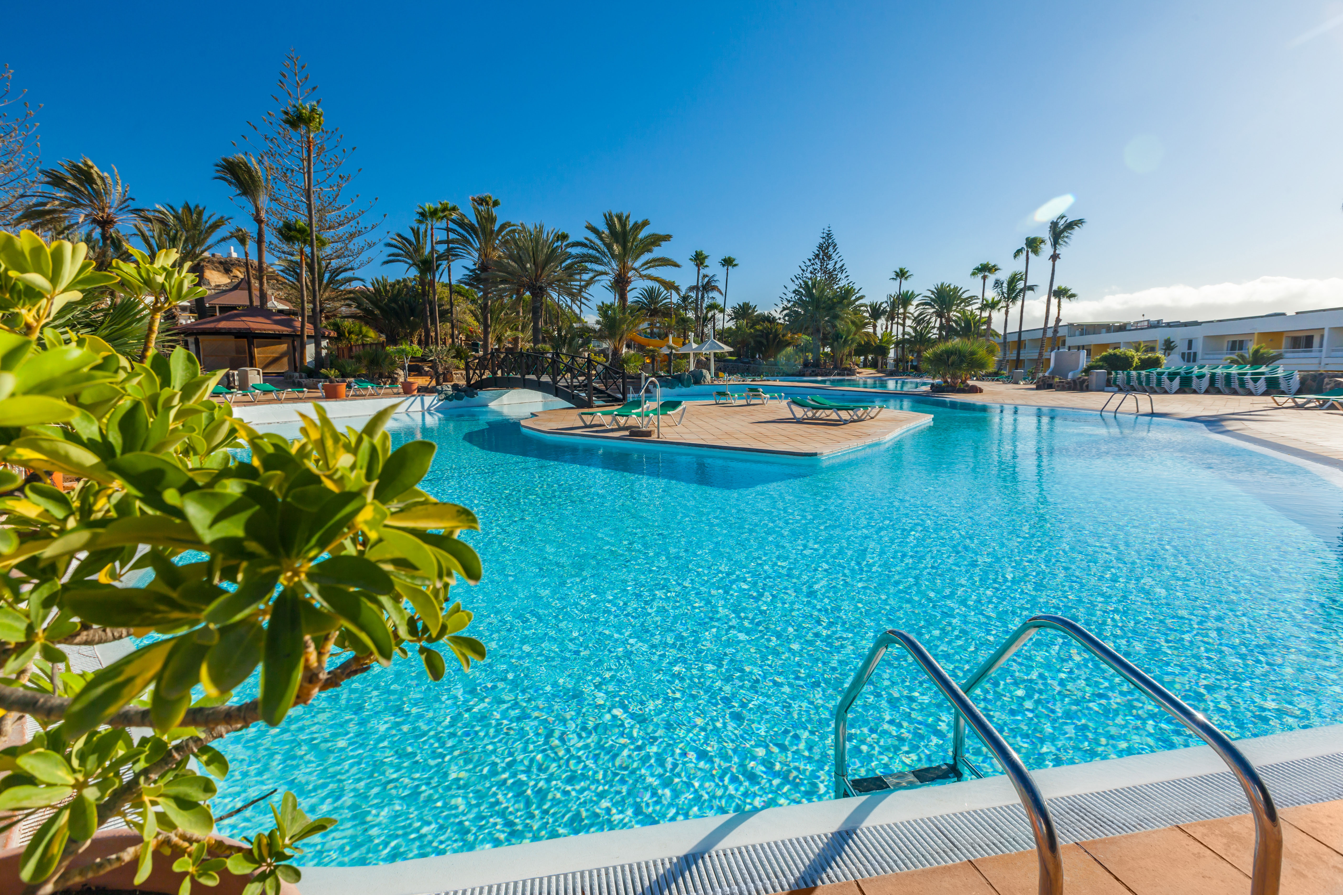 piscina isla abora interclub atlantic by lopesan hotels