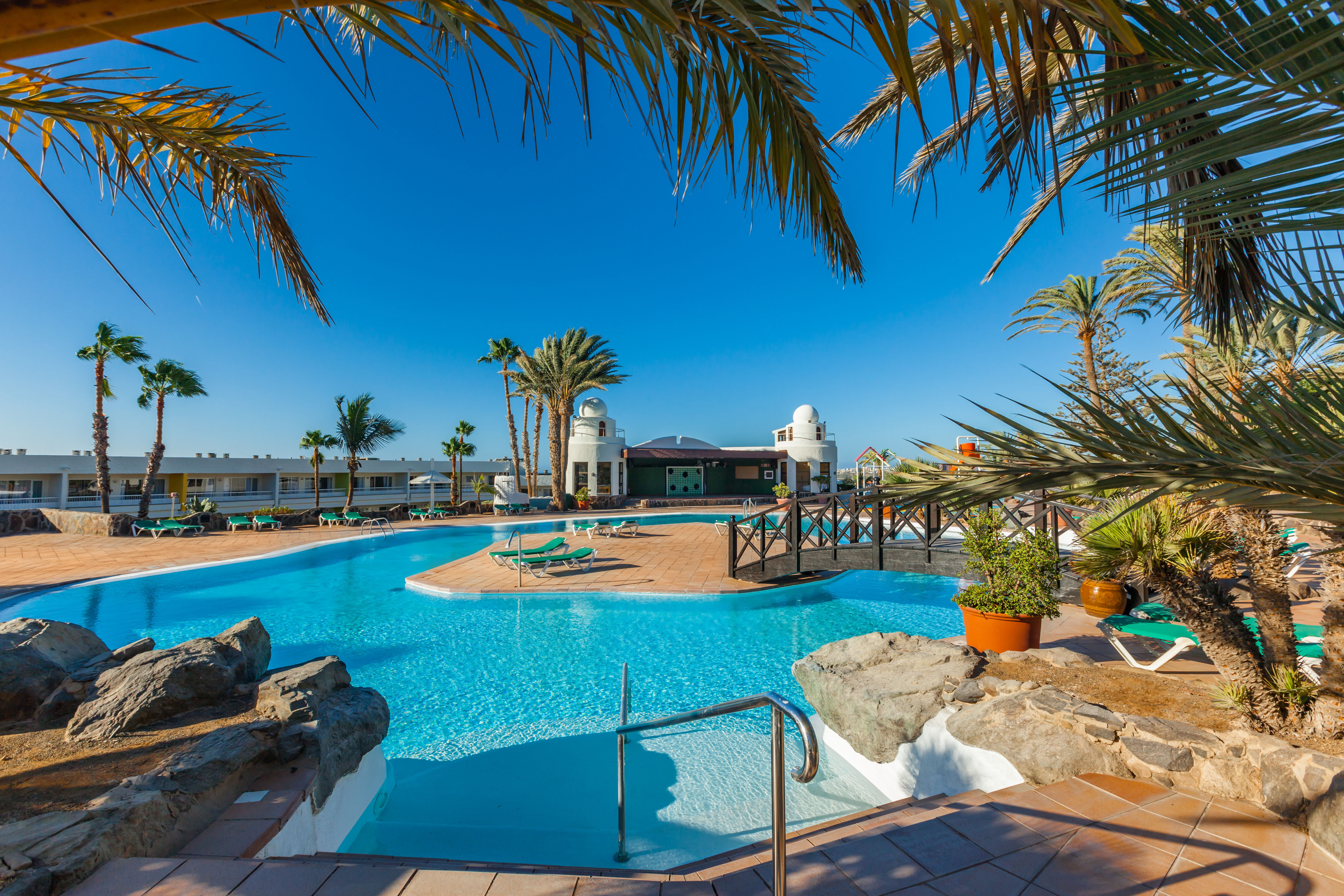 isla piscina abora interclub atlantic by lopesan hotels