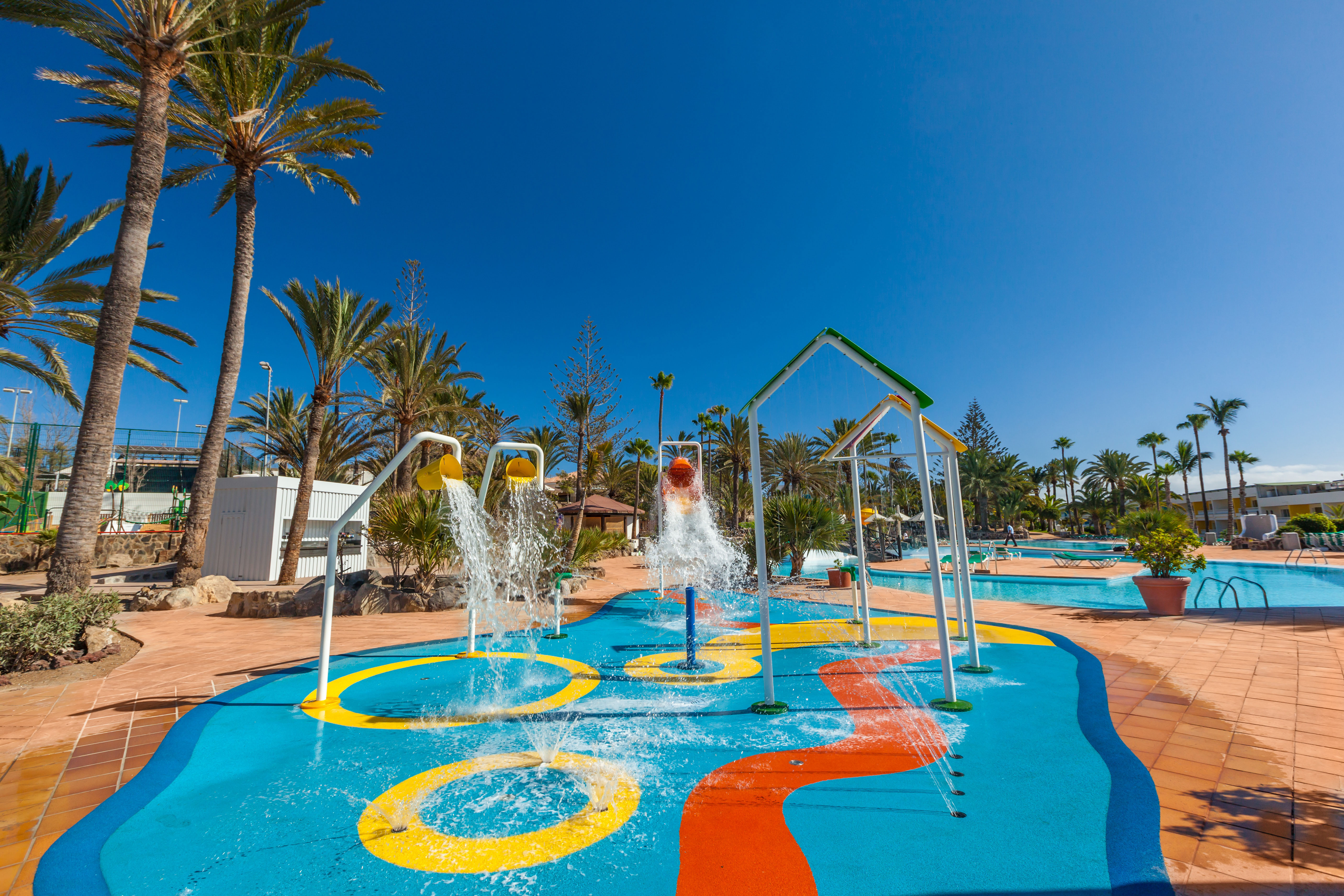 parque acuatico piscinas abora interclub atlantic by lopesan hotels