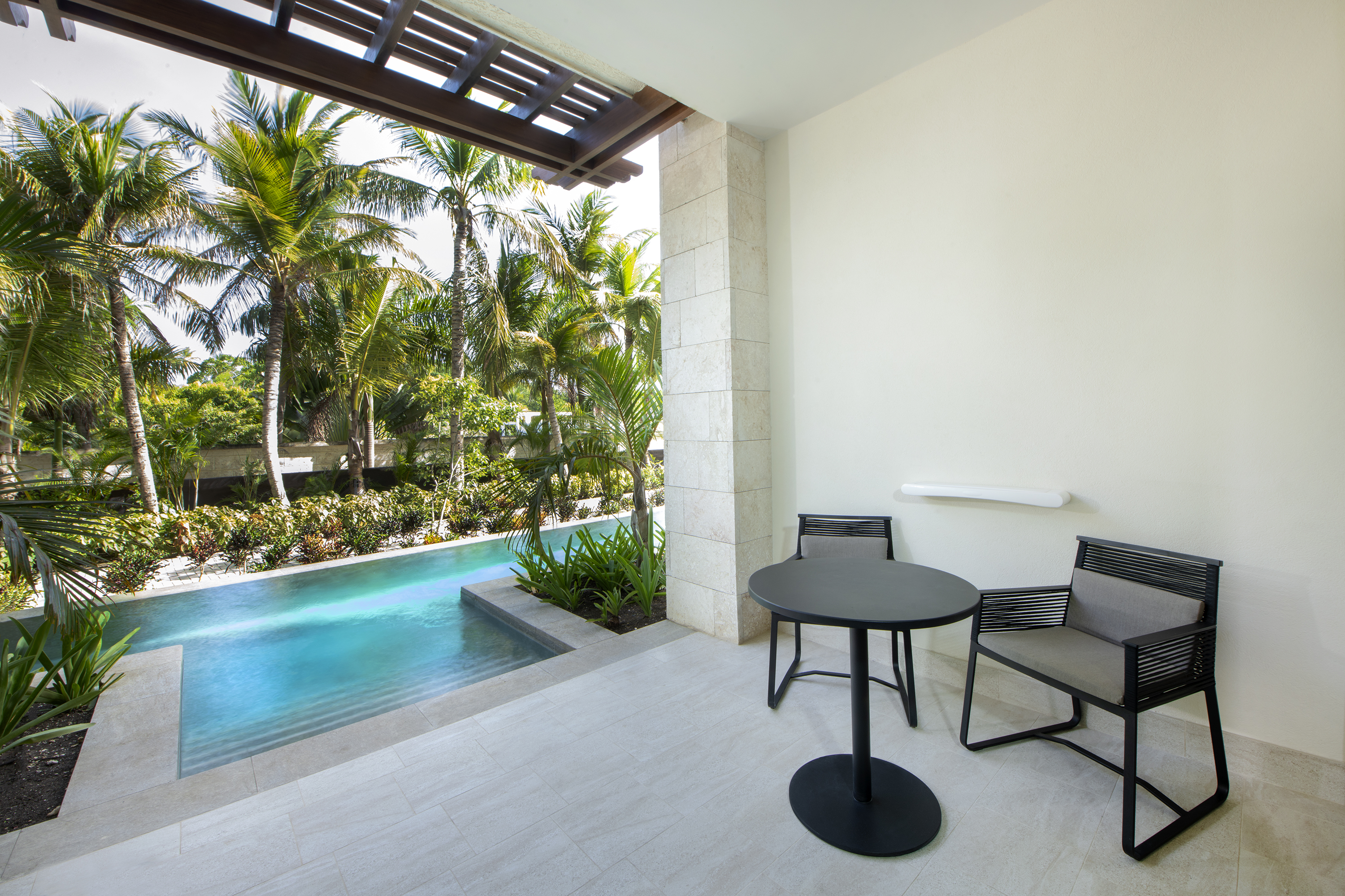 terraza adults king swim up junior suite lopesan costa bavaro