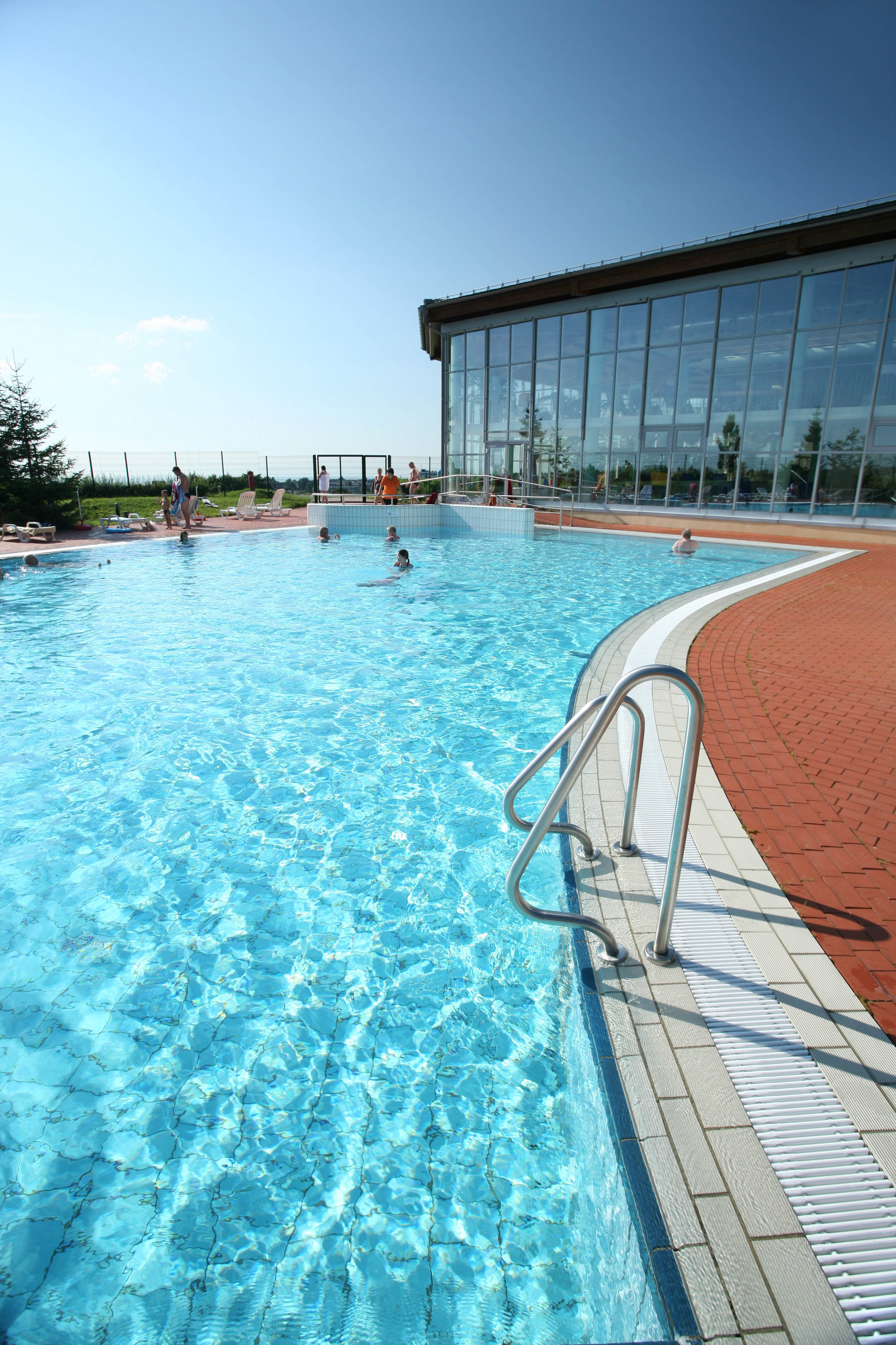 12.8 Pool & Aquapark (Außenbecken)