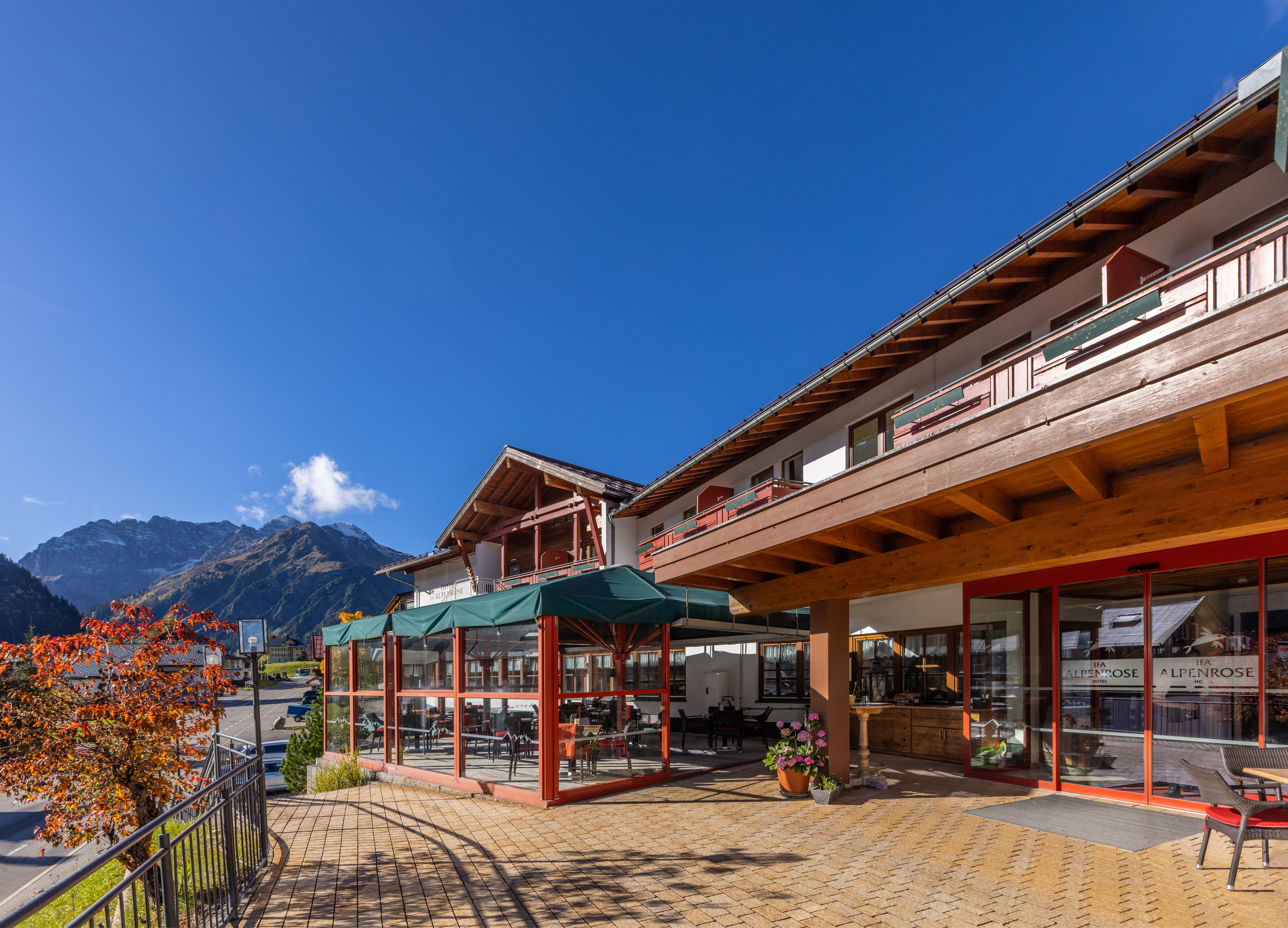 Photos of the facade IFA Alpenrose Hotel