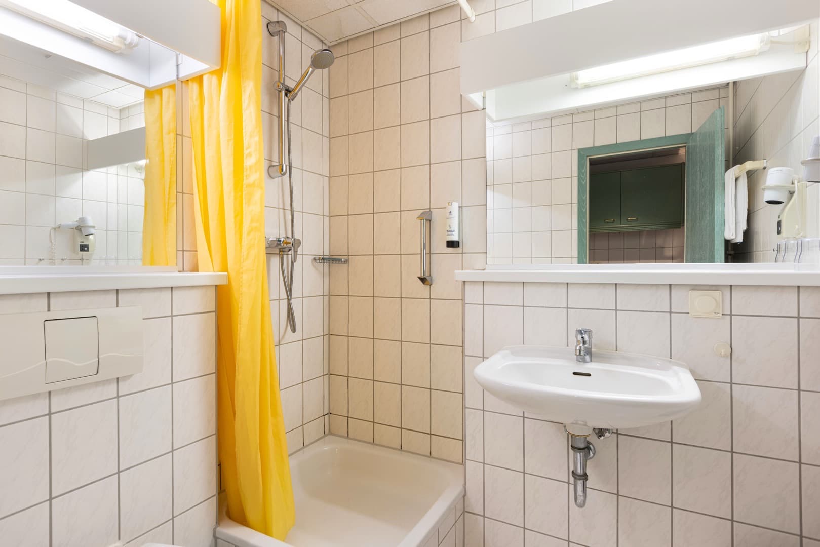 bathroom apartment 1 bedroom ifa schoneck hotel