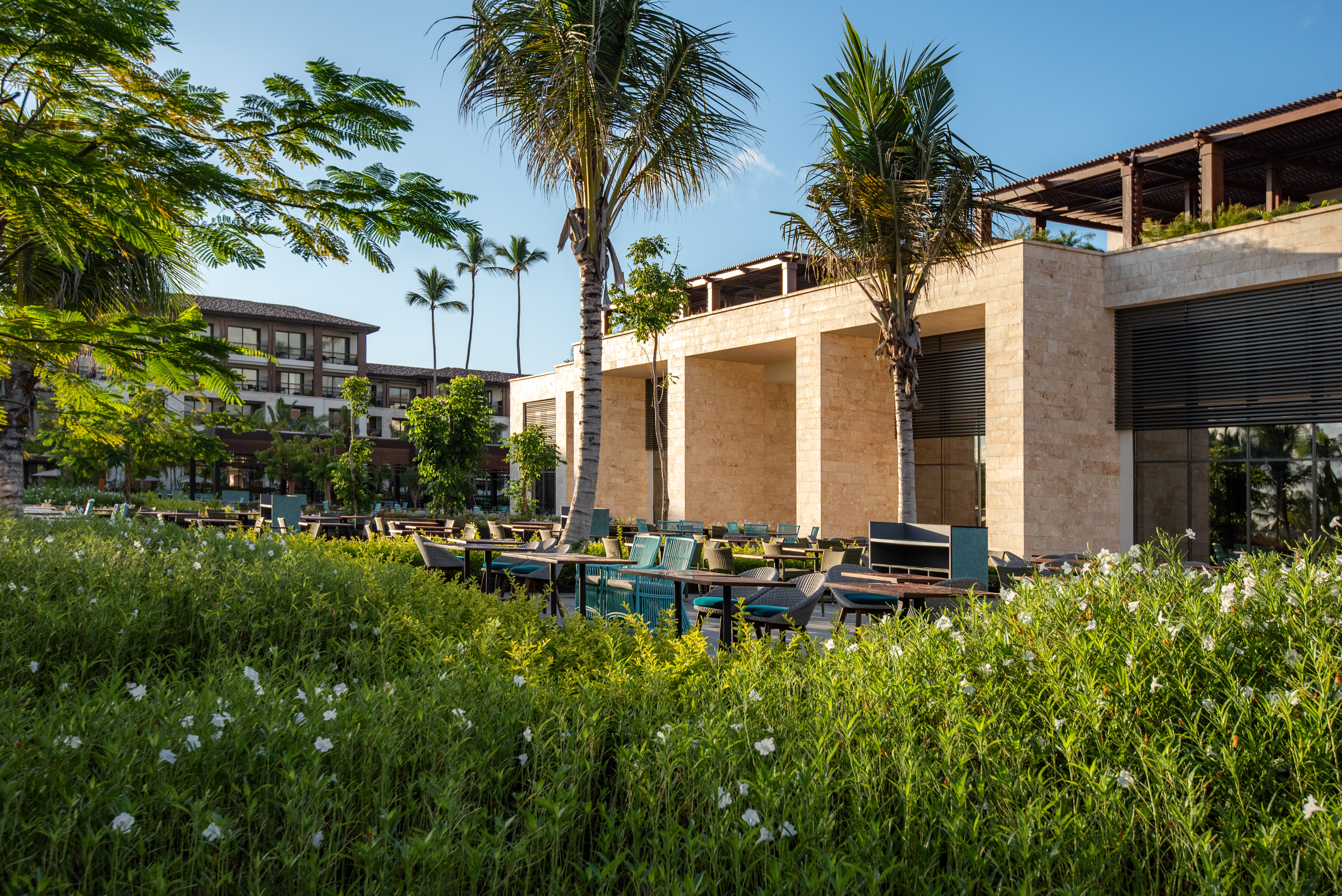 exterior caribbean buffet lopesan costa bávaro