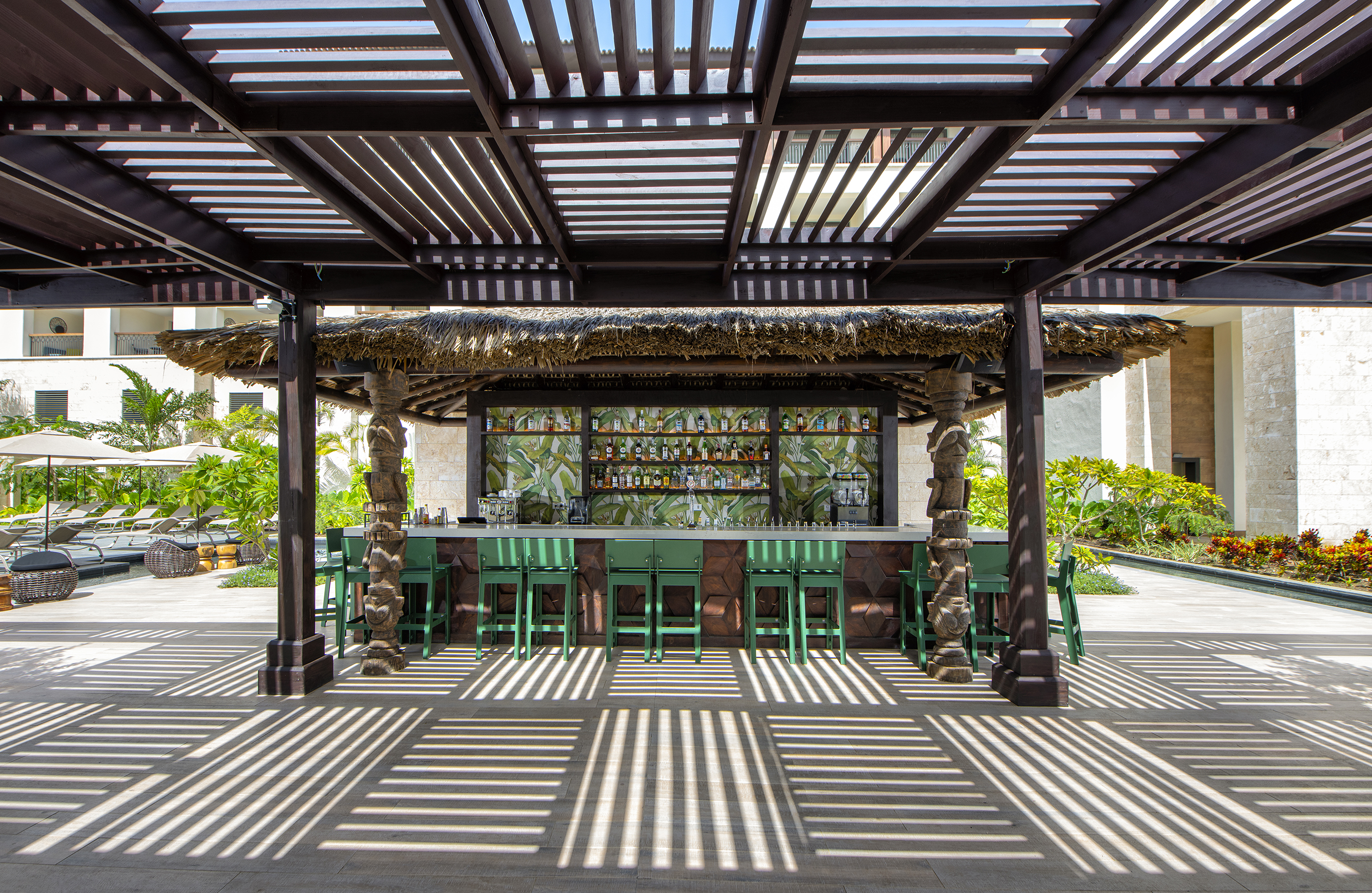 bar piscina lopesan costa bávaro resort spa & casino timon