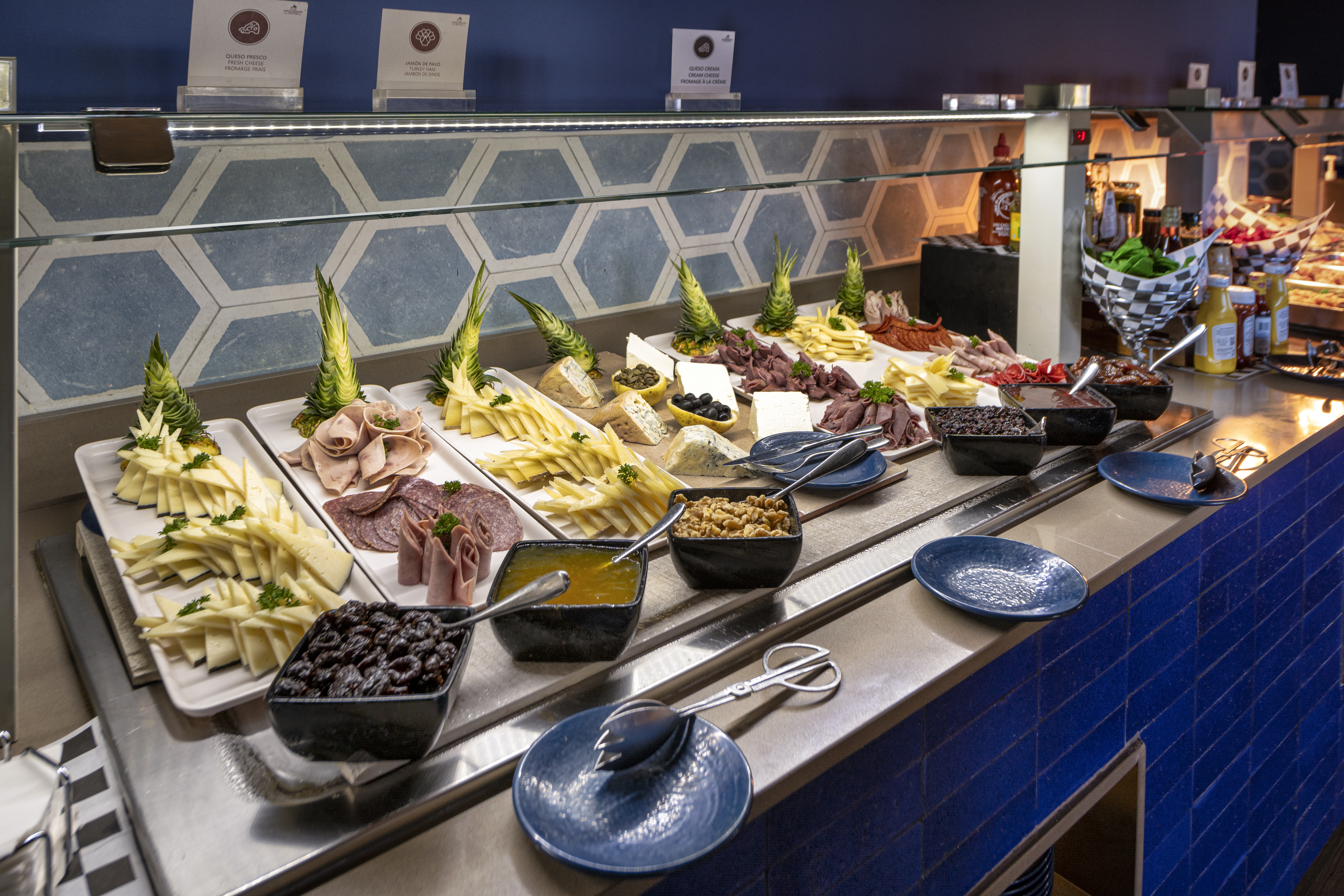 gastronomia goldfish beach club lopesan costa bávaro resort spa & casino