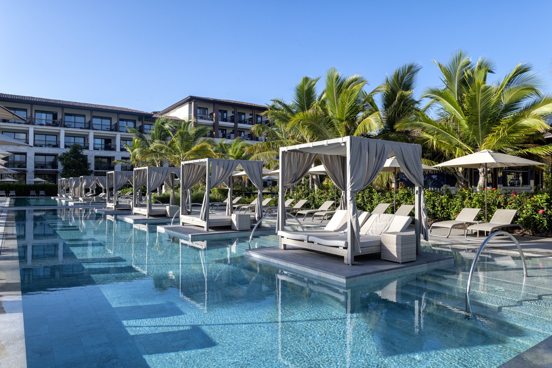piscina atlántico lopesan costa bávaro spa & casino