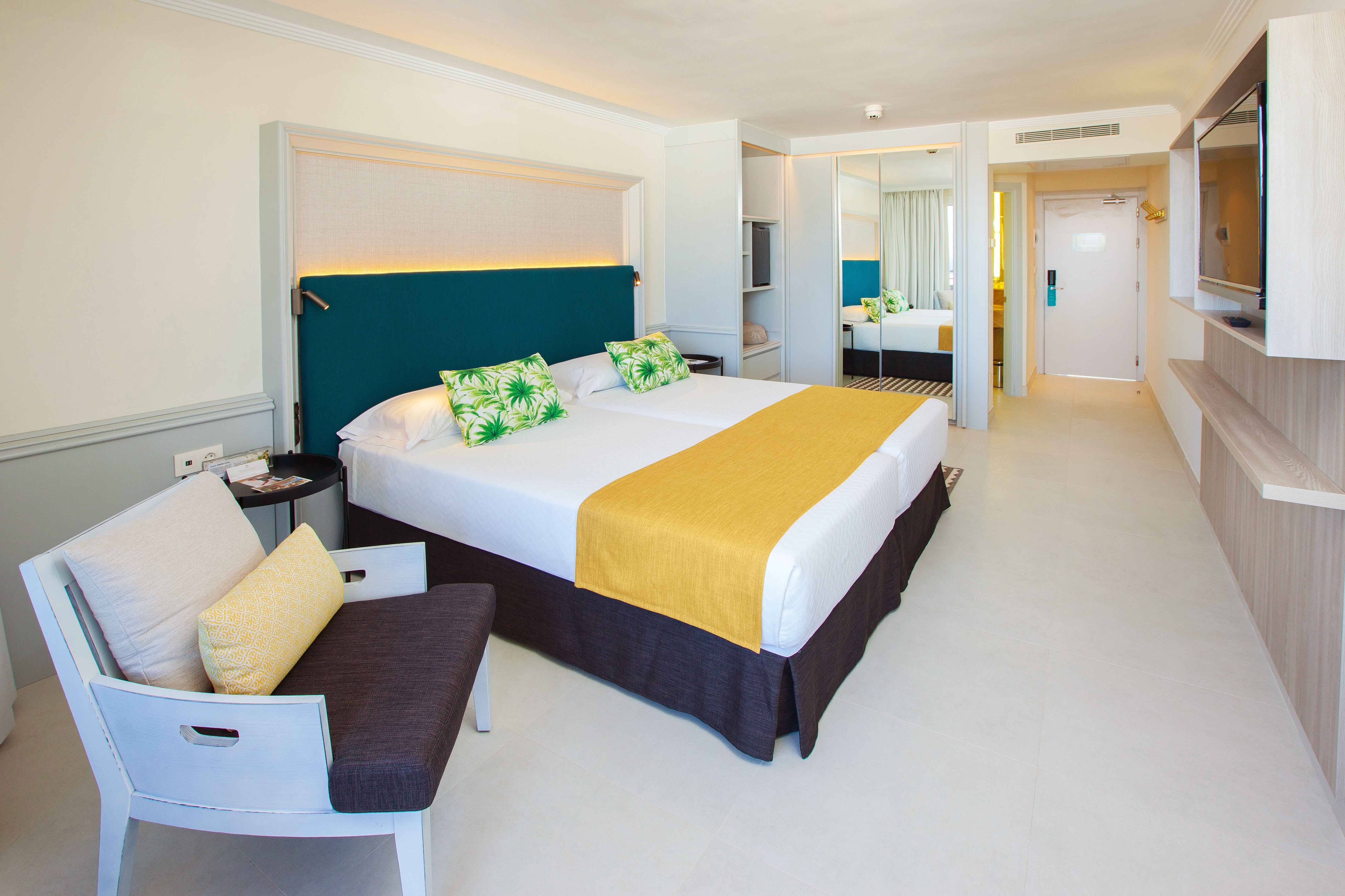 cama habitación doble estándar economy corallium dunamar