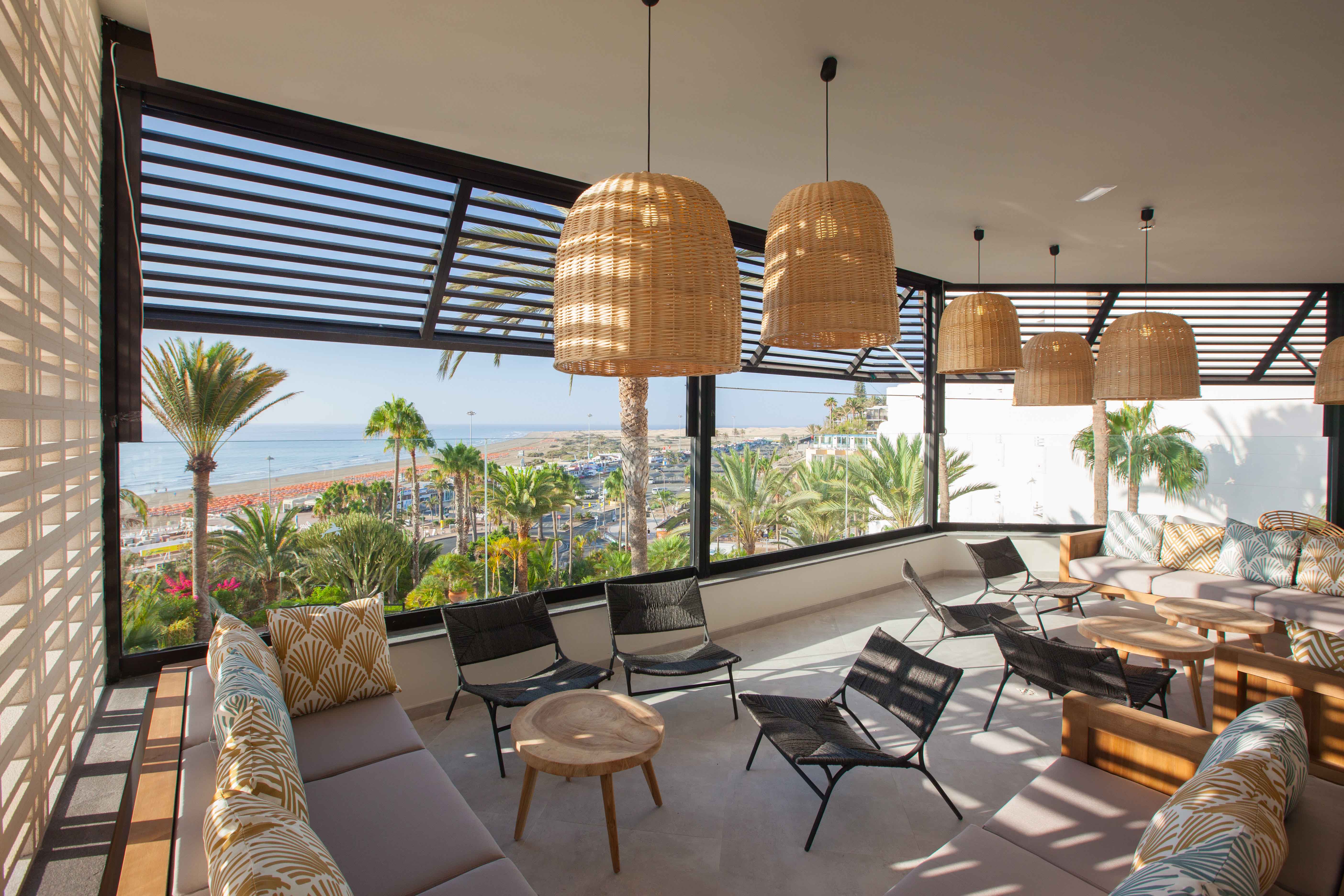 nereo bar corallium dunamar by lopesan hotels