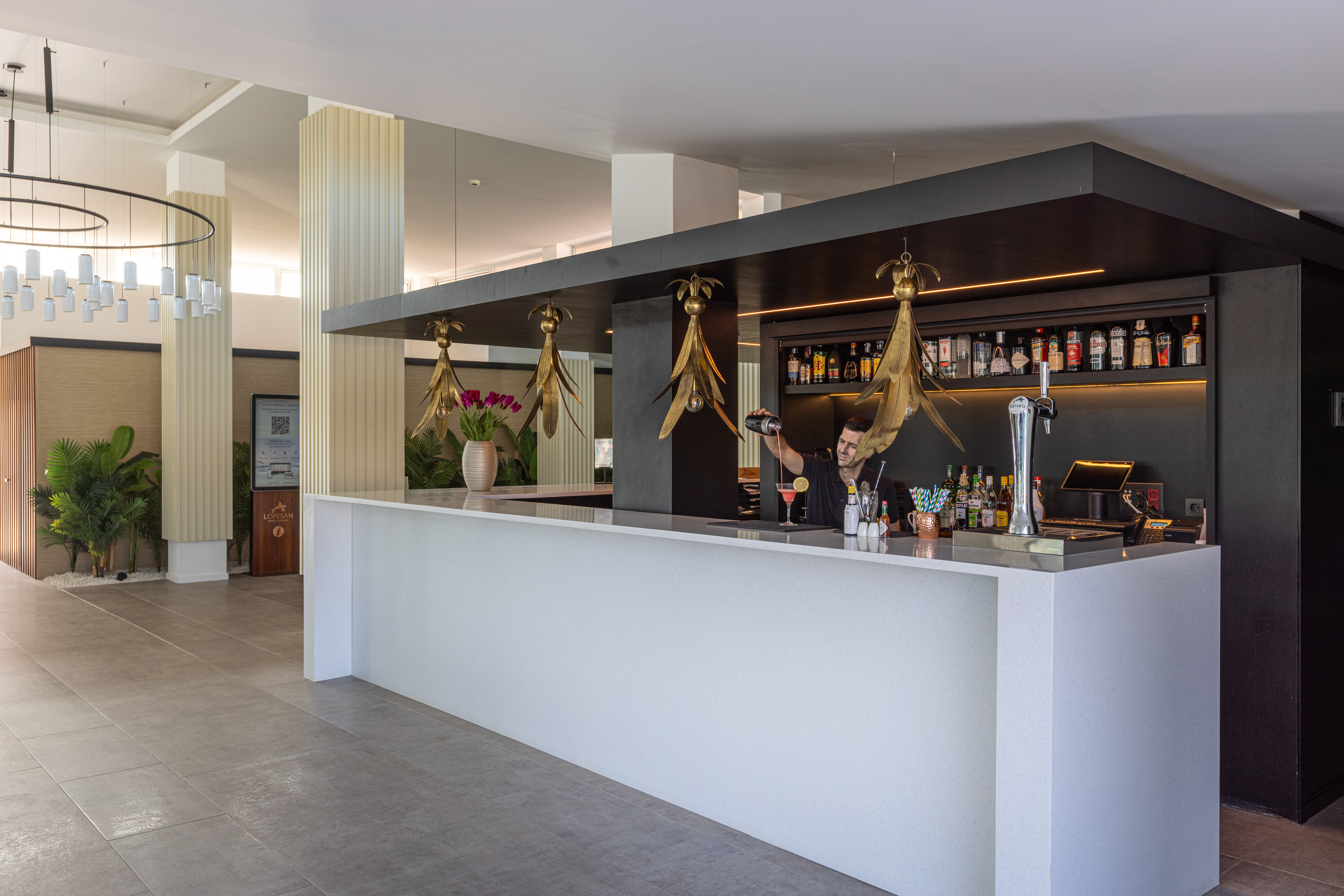o2 bar kumara serenoa by lopesan hotels