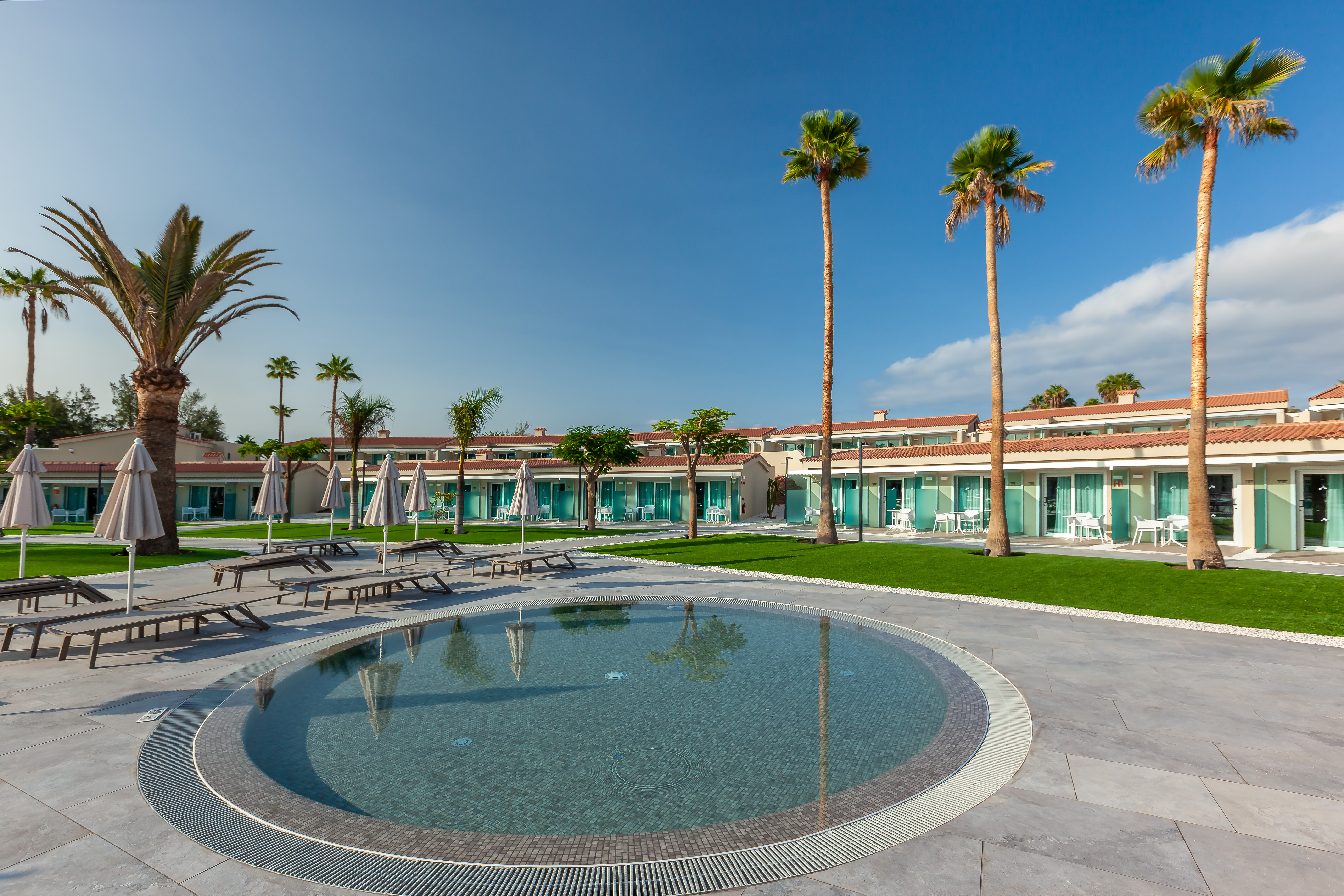 childrens-pools-kumara-serenoa-by-lopesan-hotels