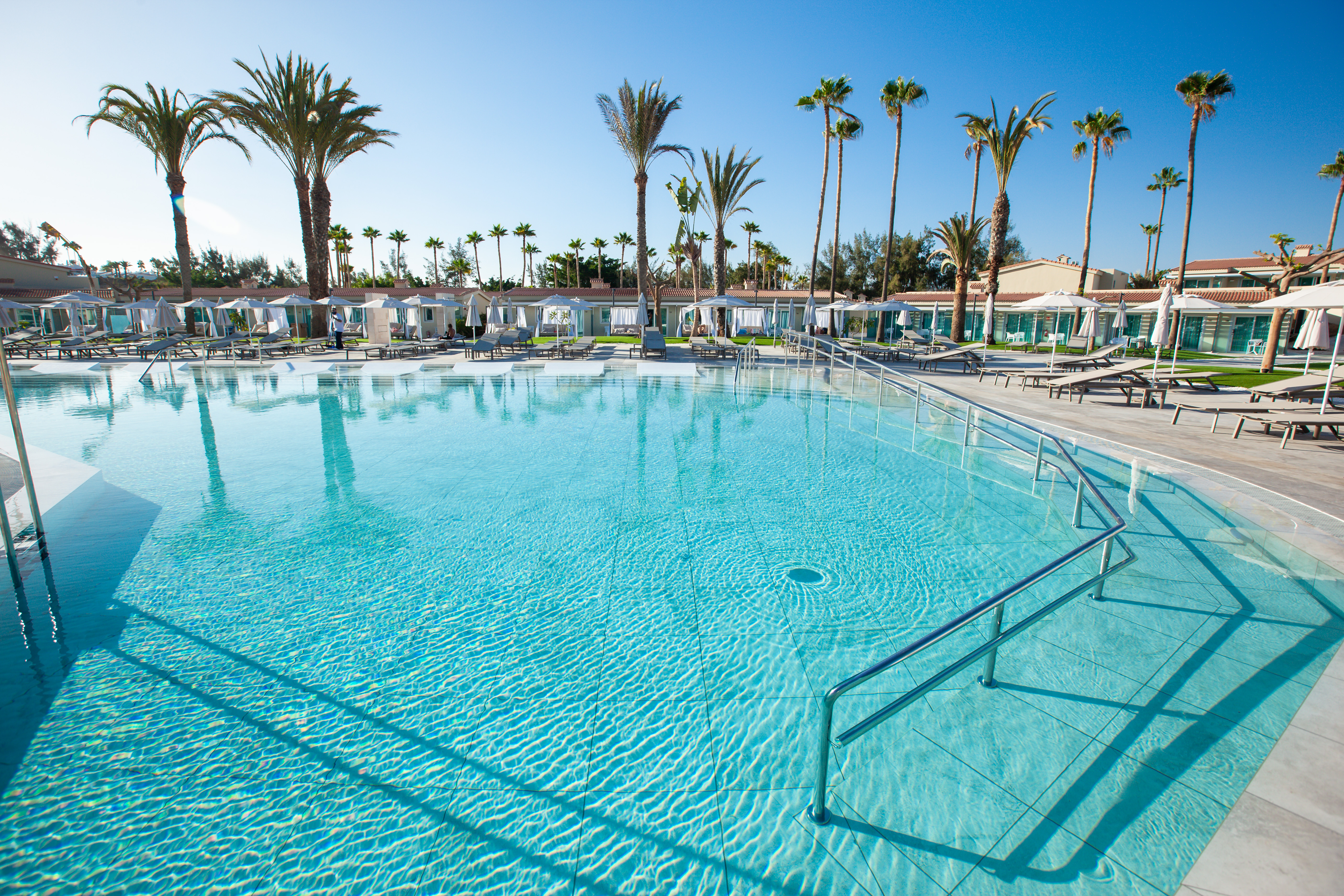 main pool area kumara serenoa by lopesan hotels