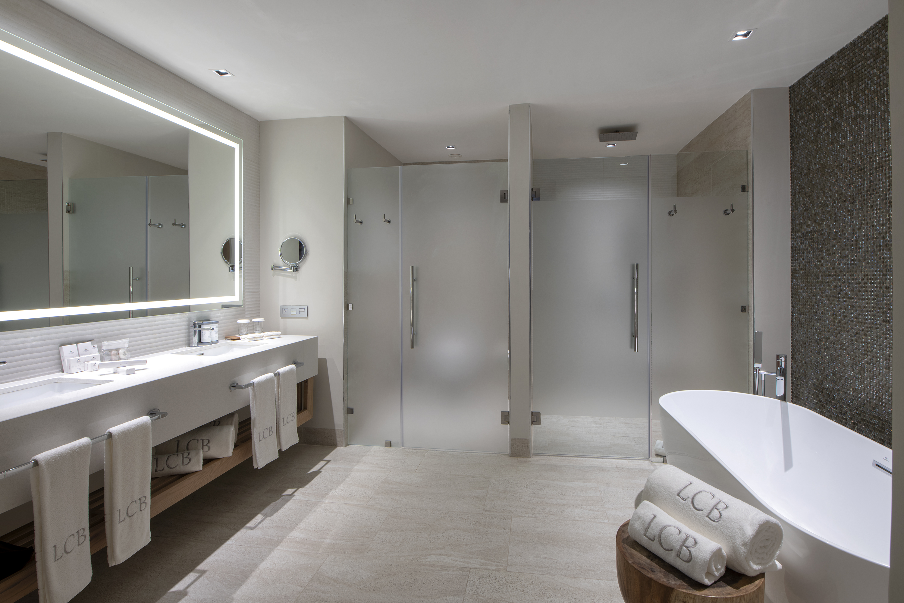 baño unique suite ocean view one bedroom resort lopesan costa bavaro