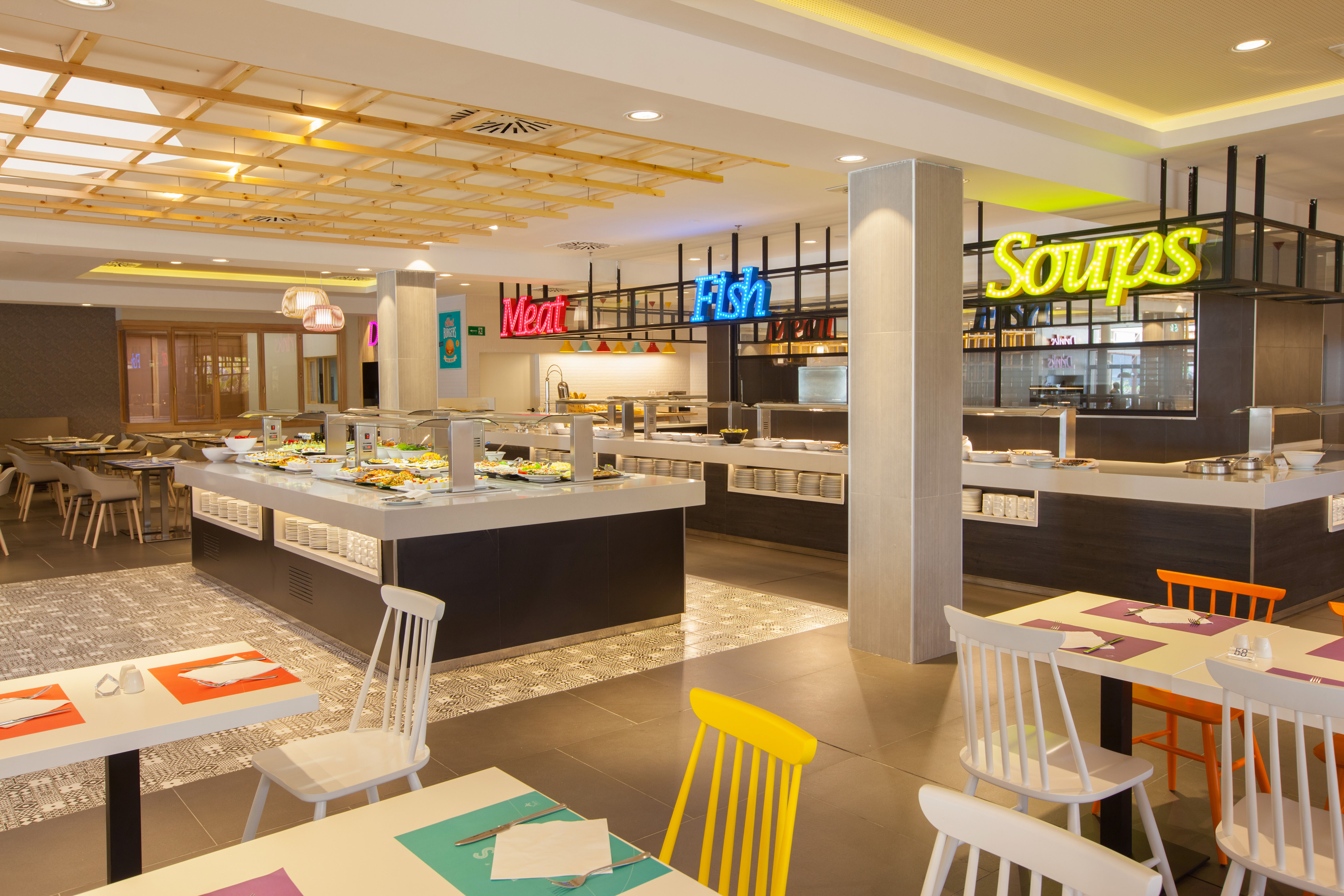 genießen sie das abora continental buffet