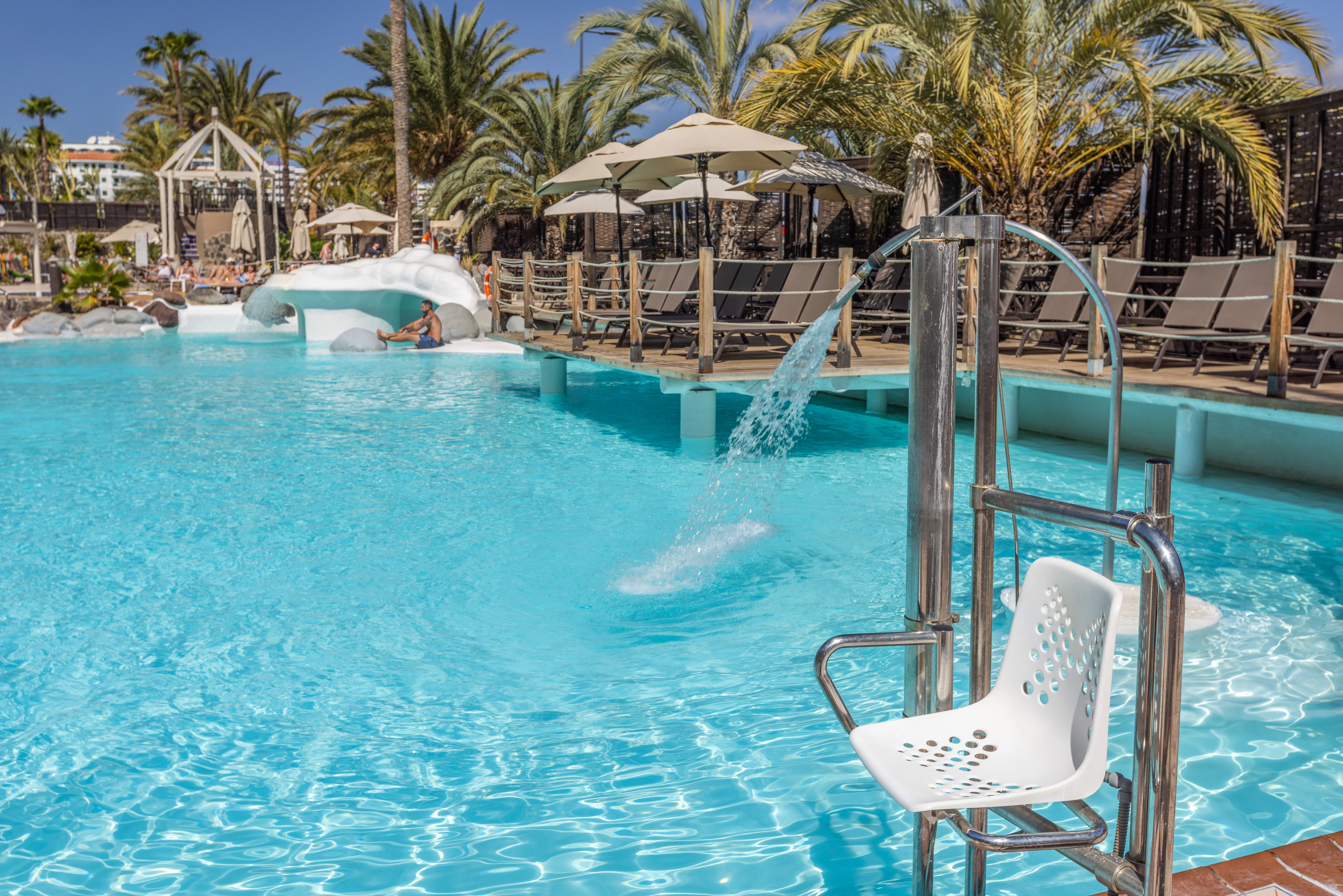 zona hidromasaje piscinas abora continental by lopesan hotels