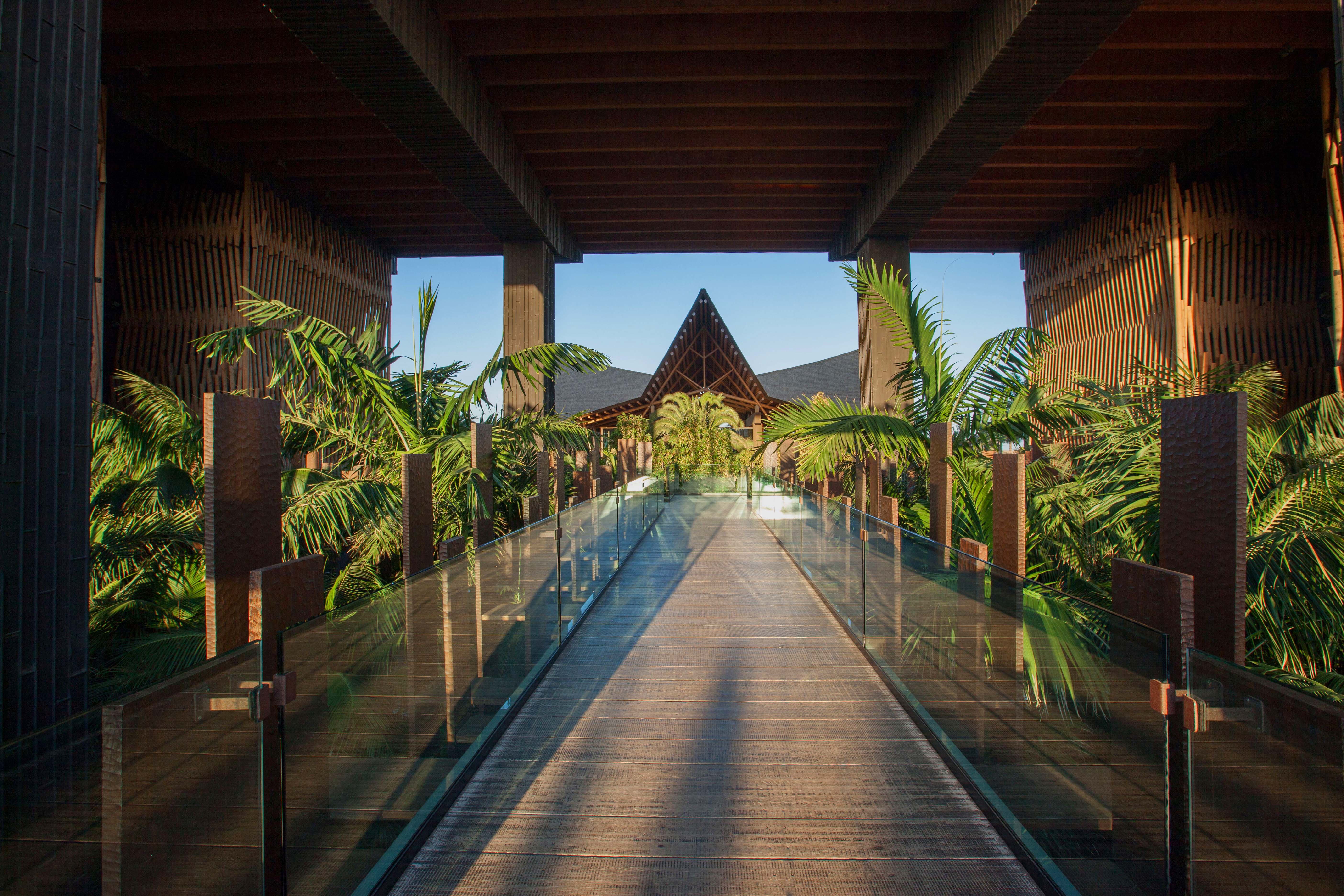 entrada hotel baobab resort