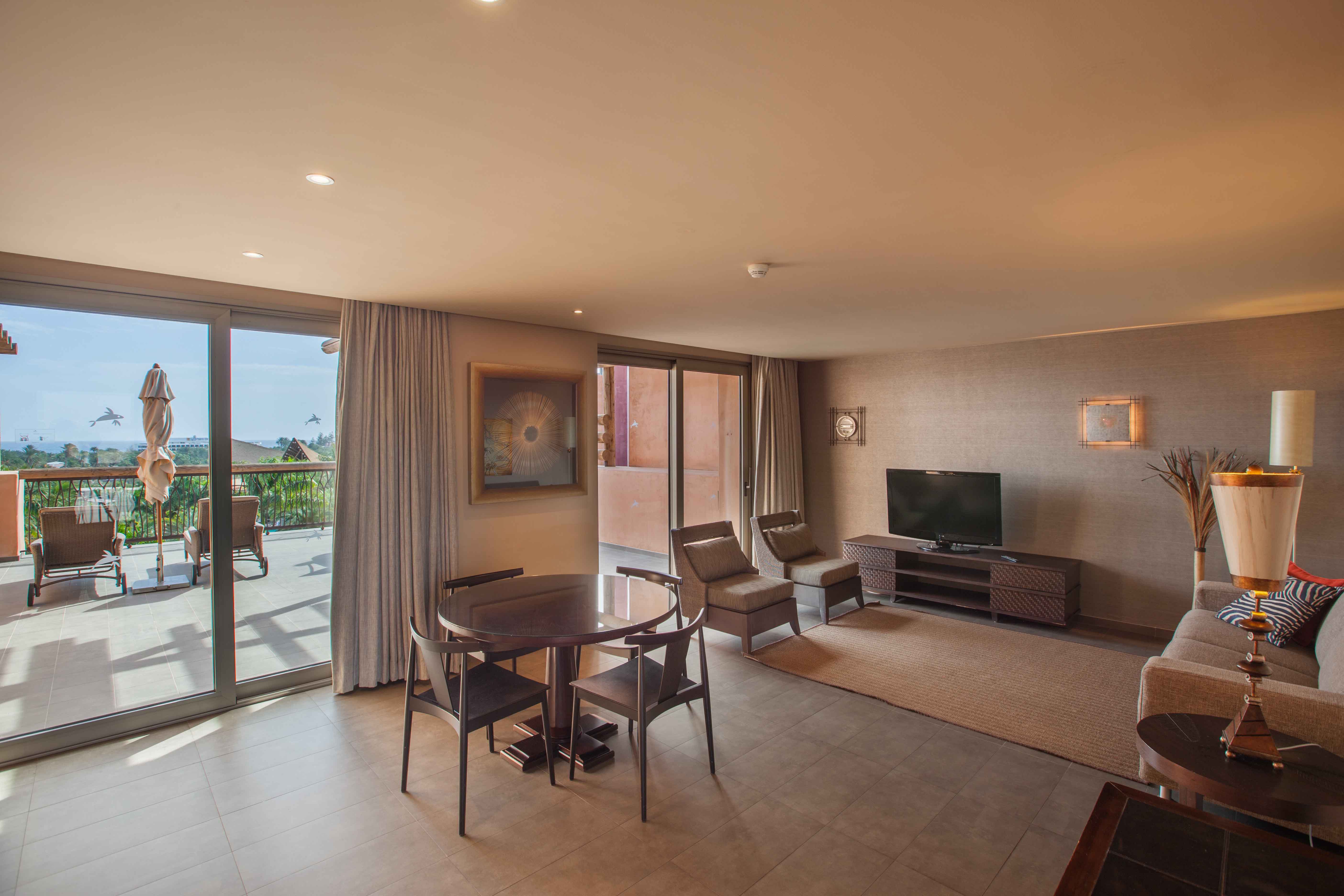 salón senior suite lopesan baobab