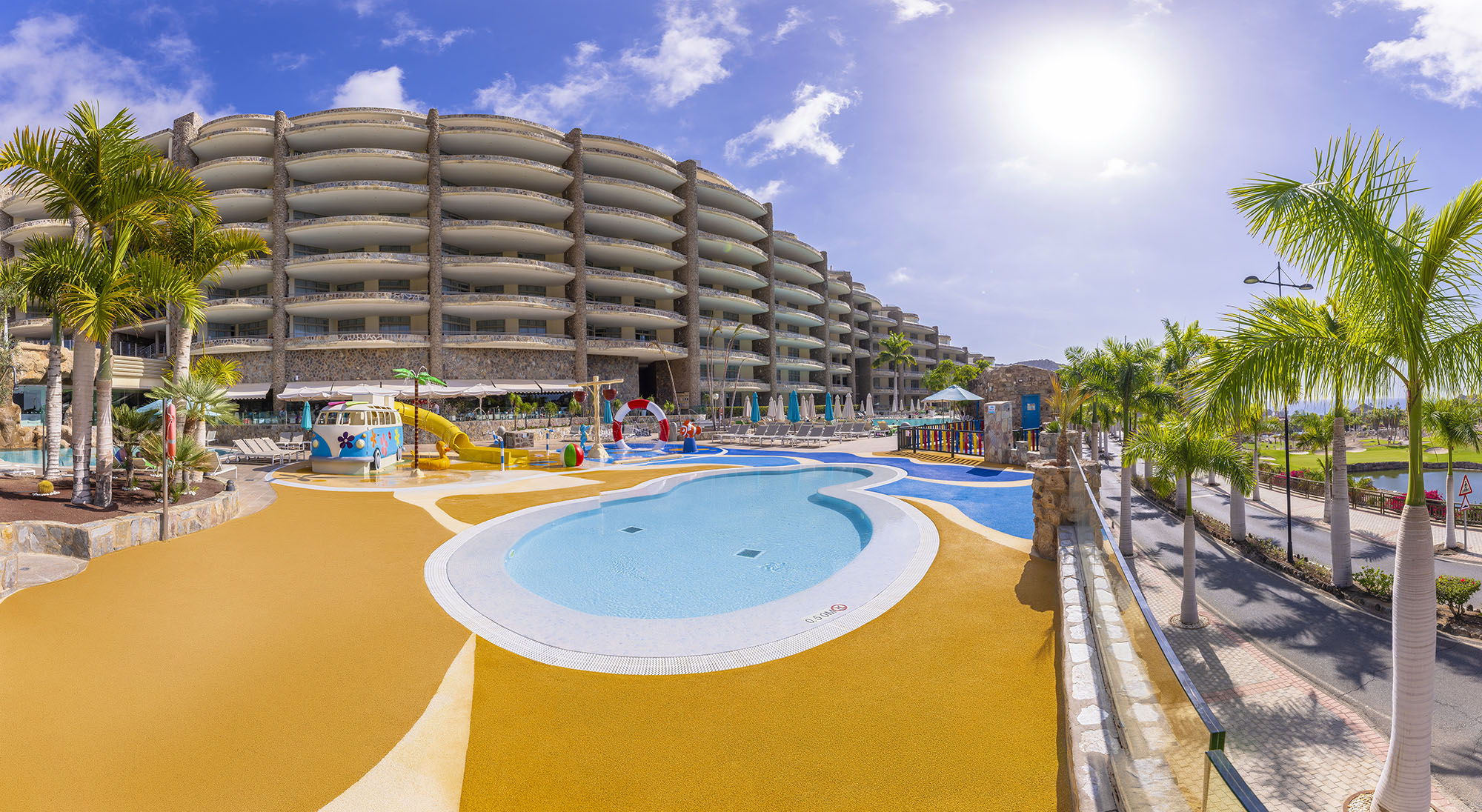 piscina para niños hotel
