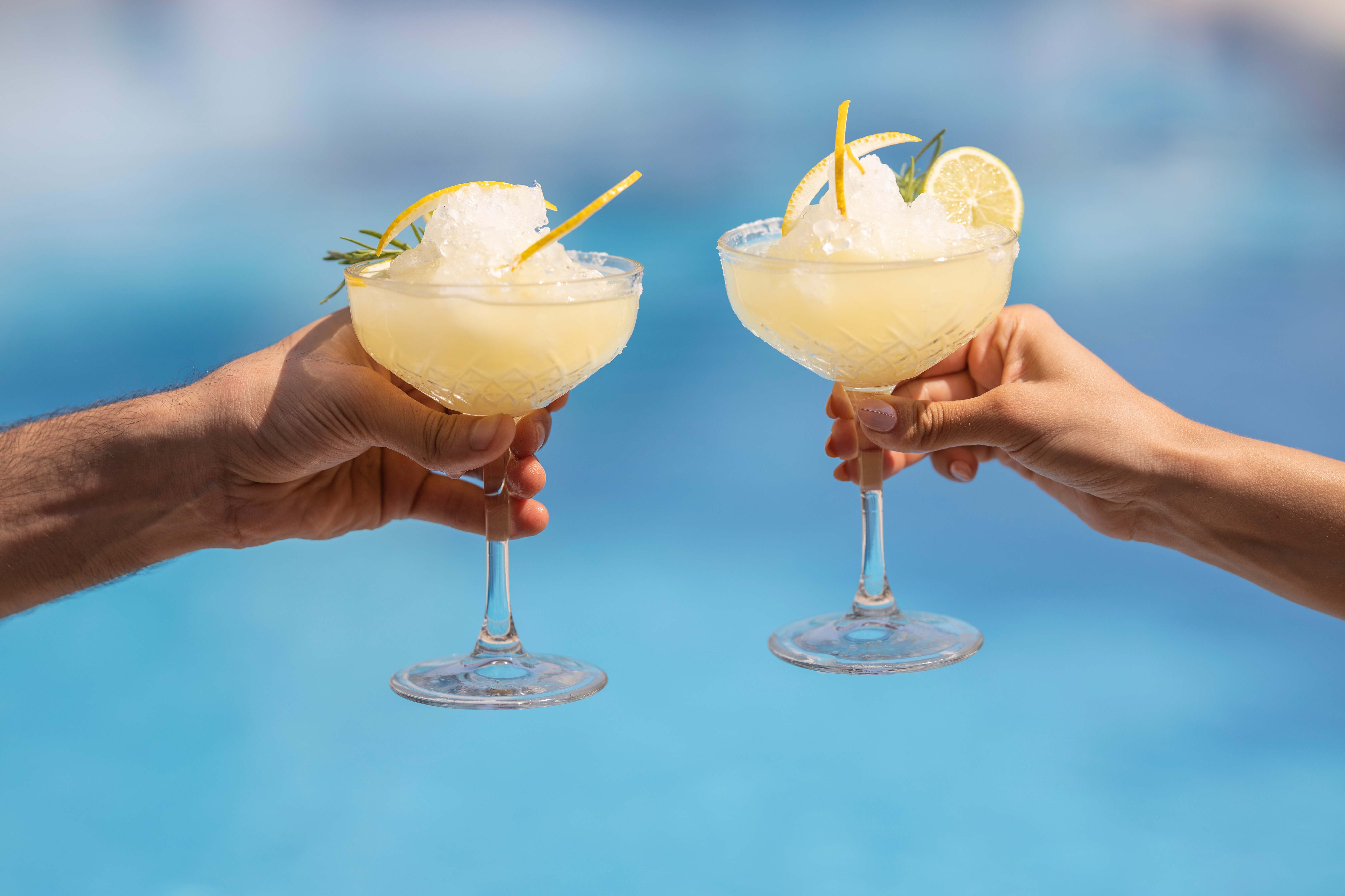 coral bar piscina corallium beach by lopesan hotels