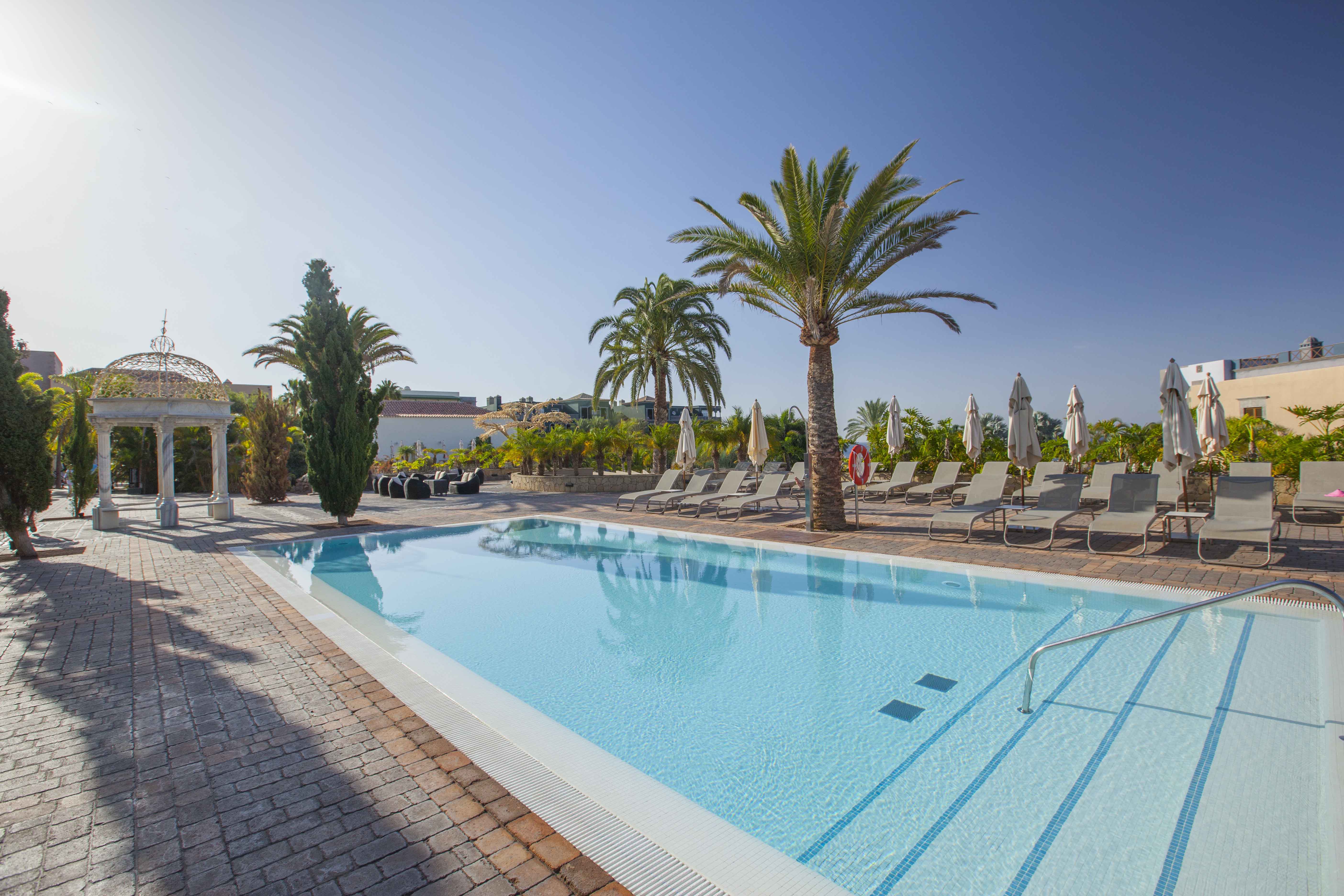 piscina arcos lopesan villa del conde resort & thalasso