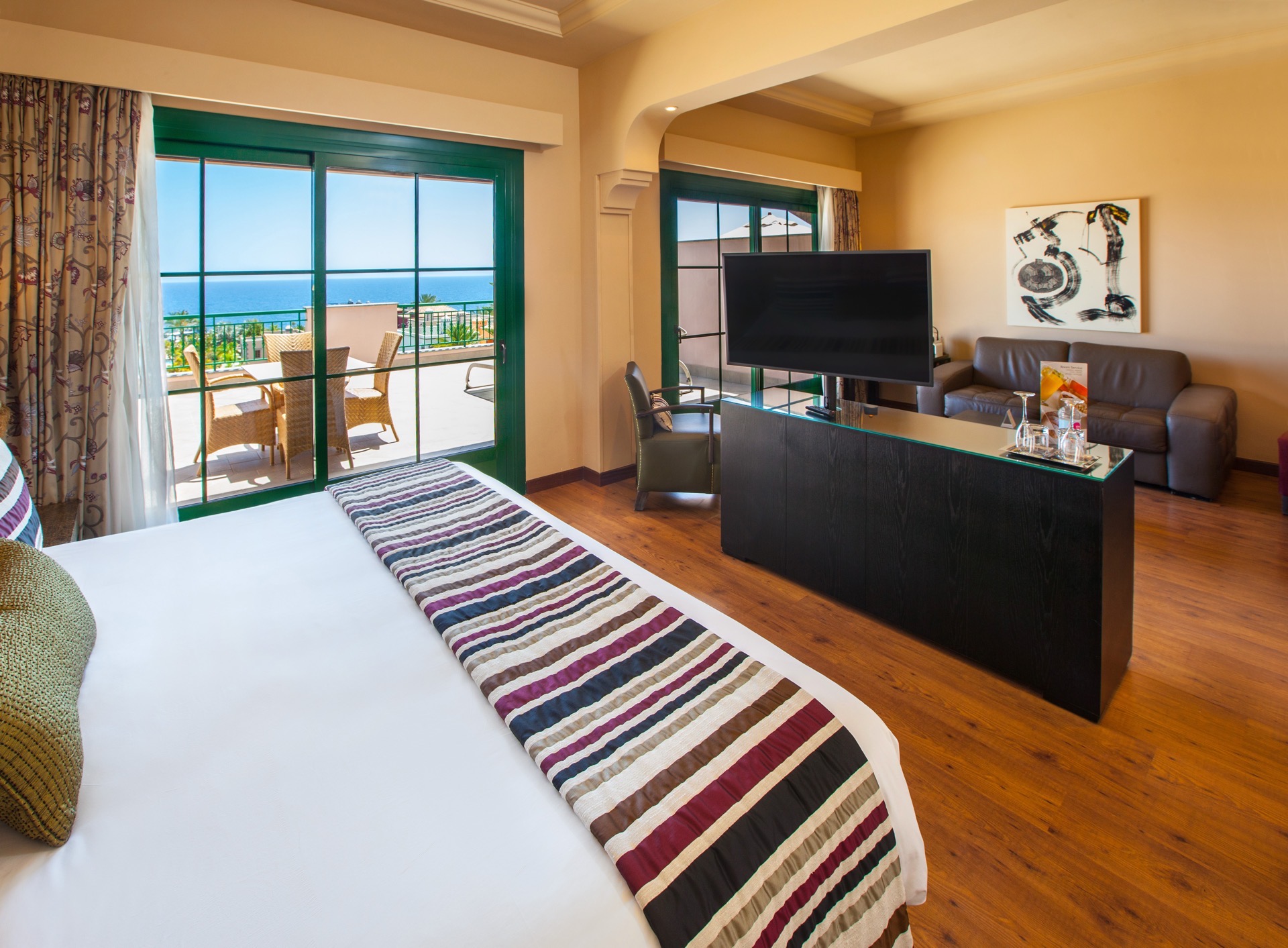 cama habitación doble deluxe vista resort lopesan villa del conde